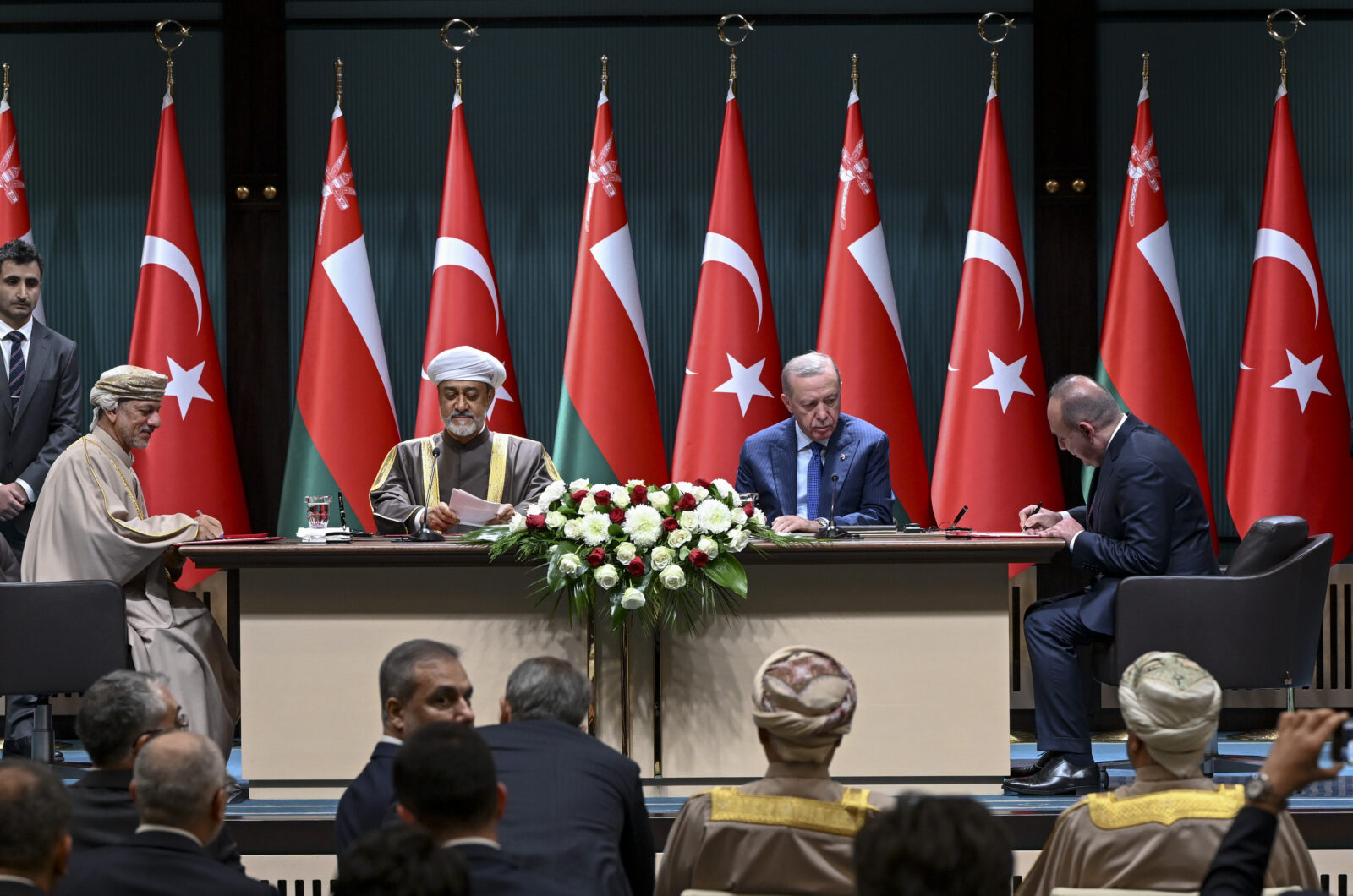 Oman's sultan makes historic visit to Türkiye, signing 10 key agreements