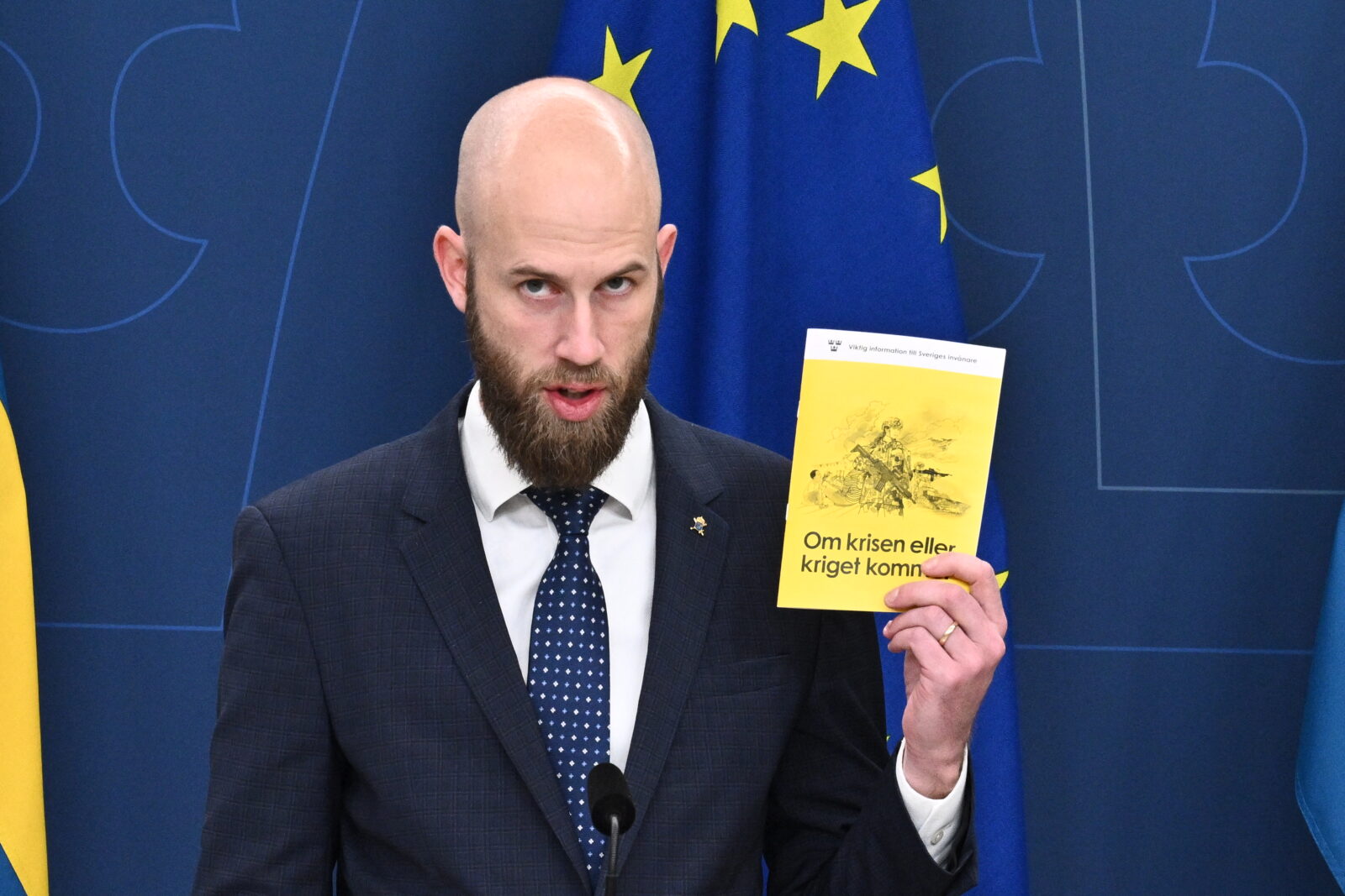 Sweden issues war preparedness pamphlets amid growing security concerns