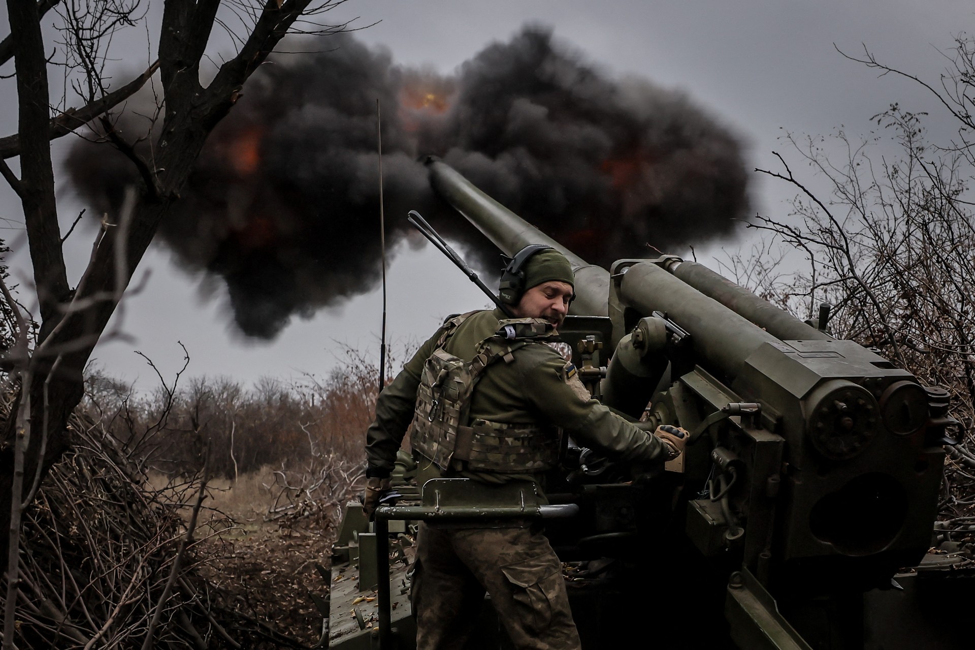 Britain announces £225 million military aid package for Ukraine