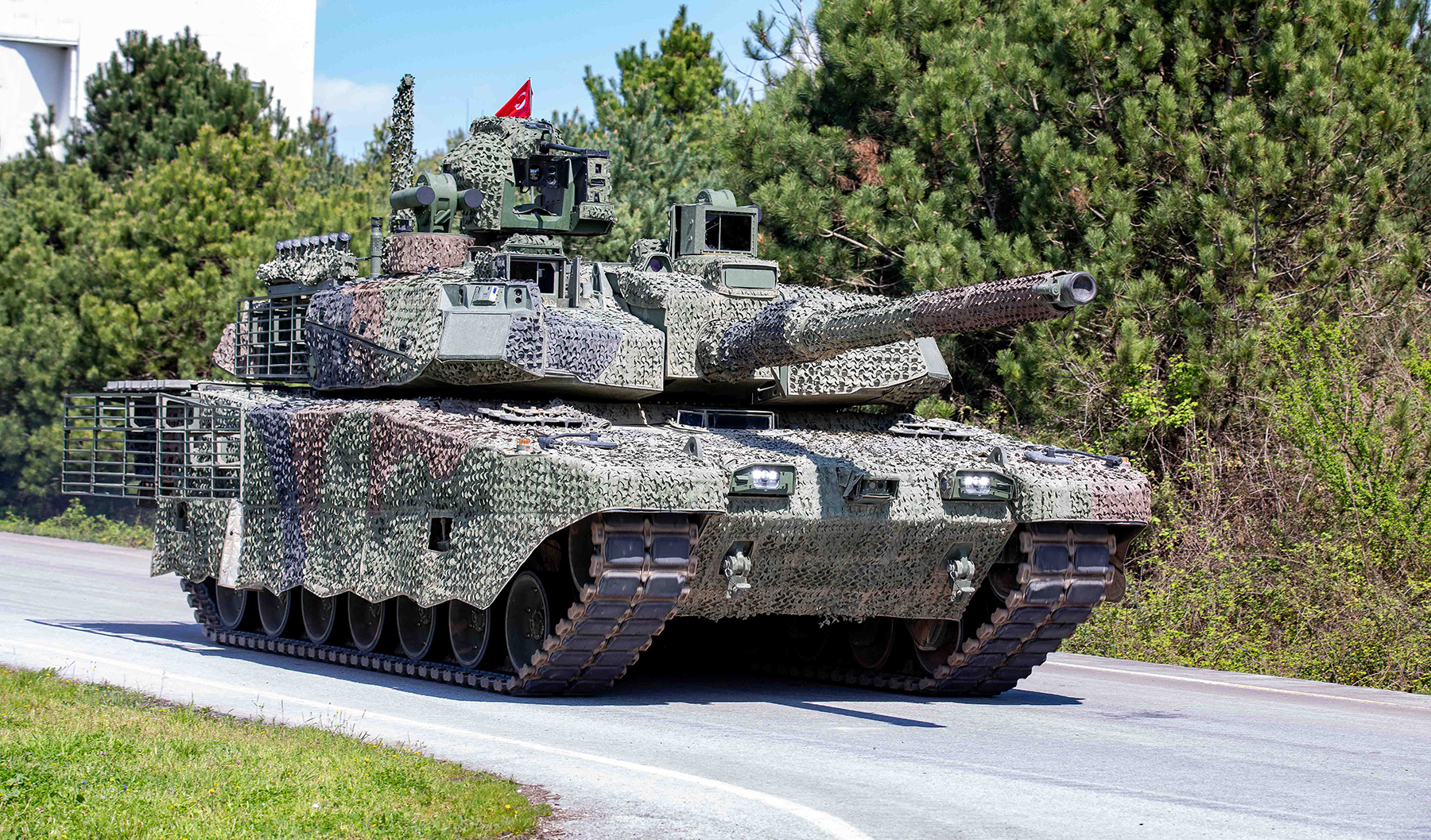 Türkiye reportedly eyes $6B defense deal with Saudi Arabia