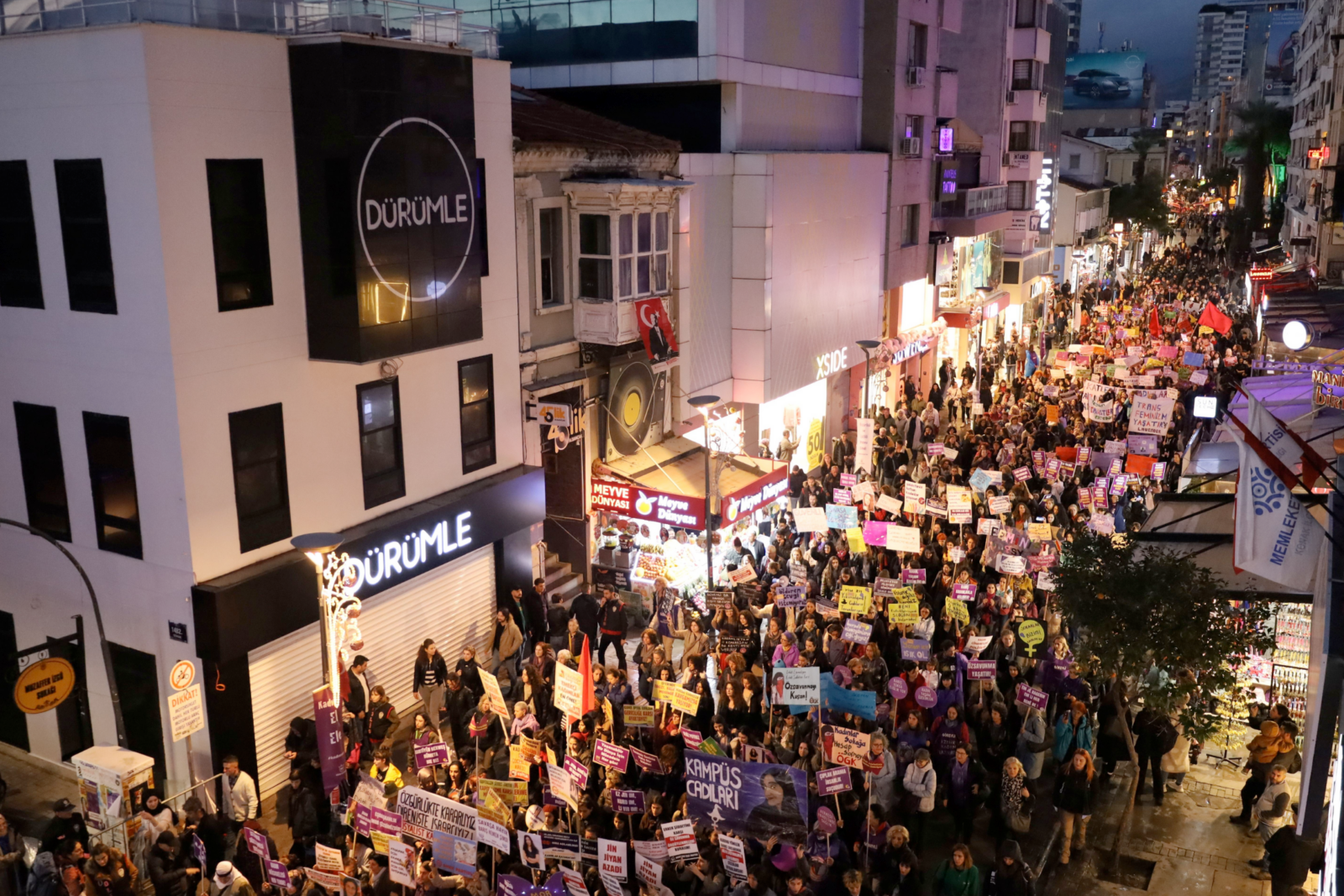 Protesters march in Izmir demanding justice for victims of gender-based violence, Türkiye, Nov. 25, 2024. (Photo via X)