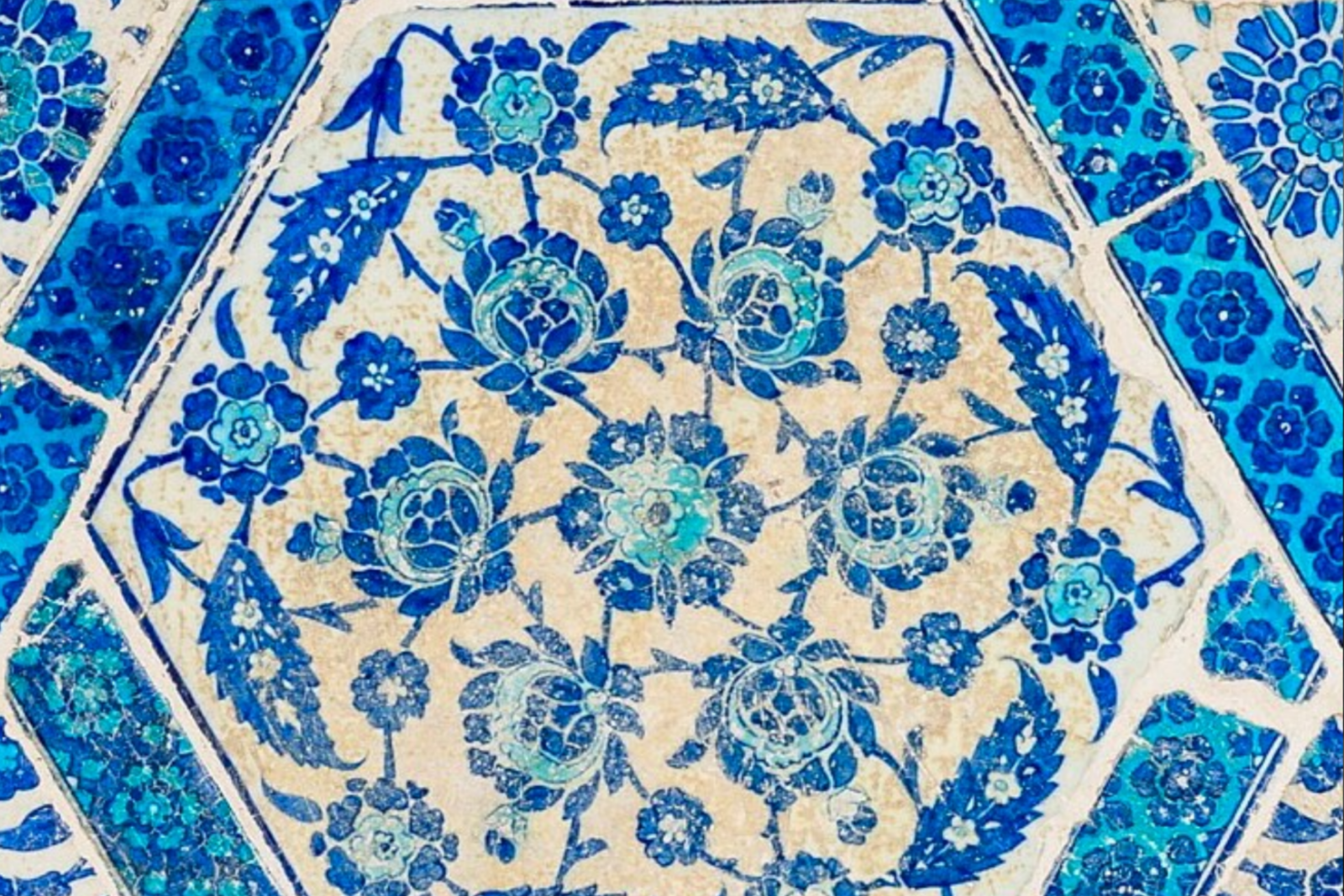Visitors can discover Zeyrek Cinili Hamam’s recovered blue-white Iznik tile fragments with thirty-seven unique designs in the museum, Istanbul, Türkiye. (Photo via Instagram / @zeyrekcinilihamam)