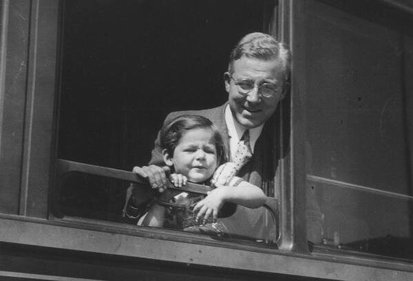 Turkish literary figure Sabahattin Ali and his daughter on a train, 1940s. (Photo via X)