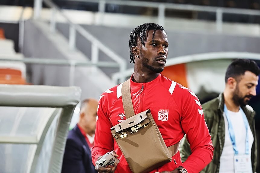 Keita Balde arrives at Sivasspor's match, Türkiye, October 25, 2024. (Photo via Instagram / @keitabaldeofficial)