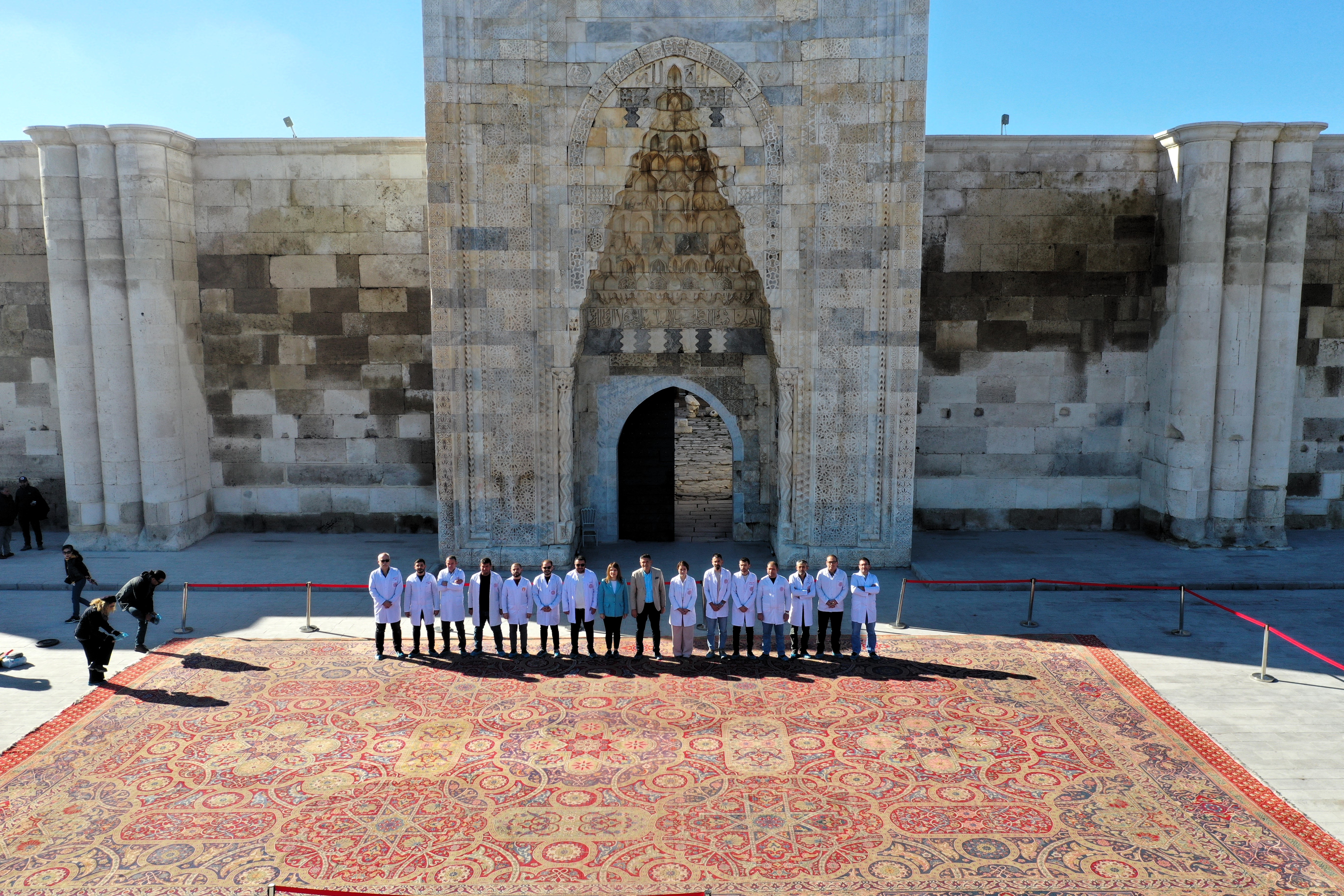 Iconic Hereke carpet revived in Aksaray, on its way back to Netherlands' Peace Palace