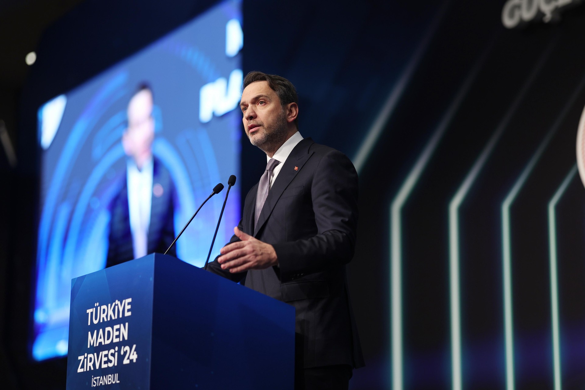 Türkiye aims to surpass $6B in mine exports, says Energy Minister Bayraktar