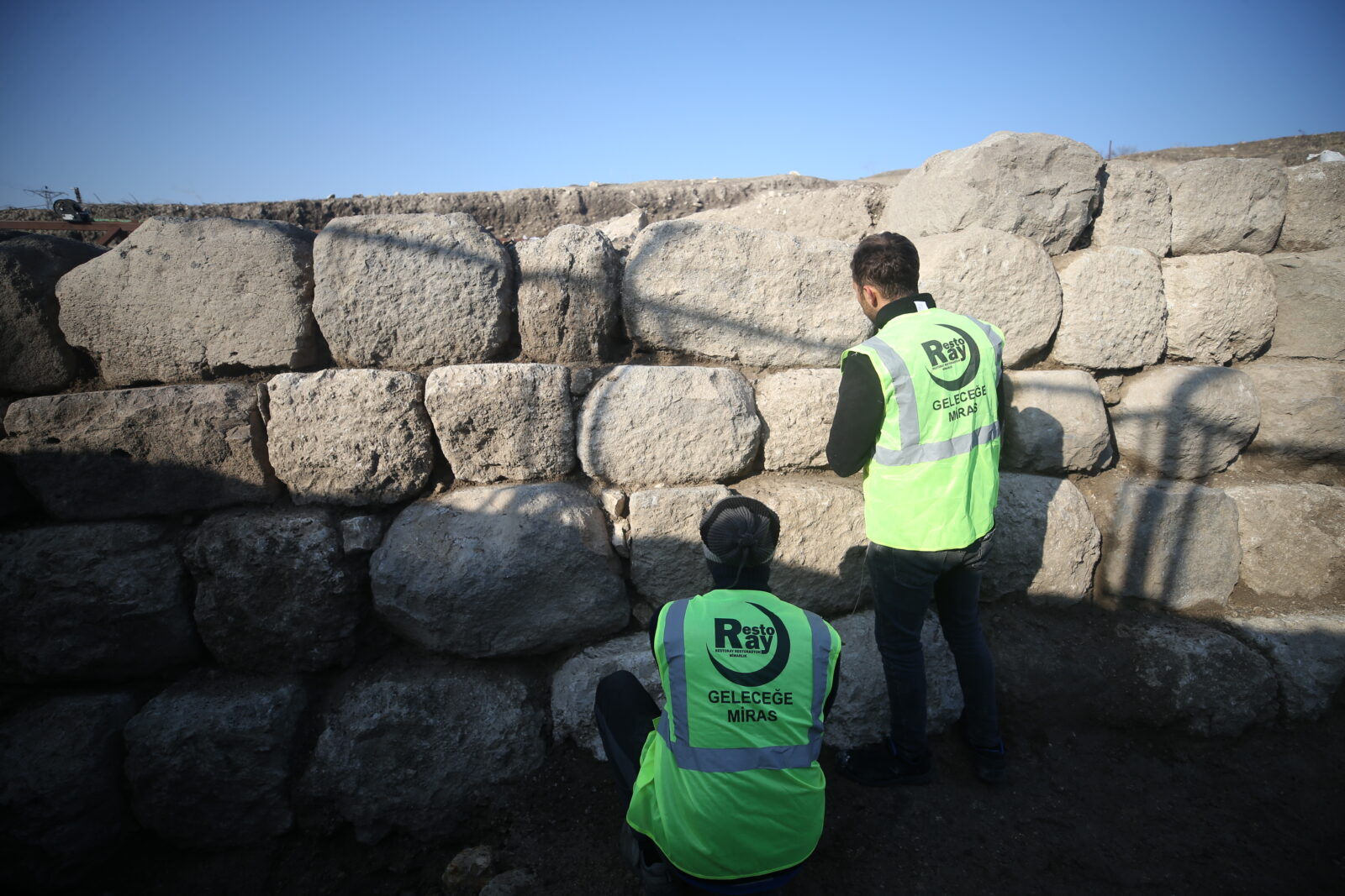 Ancient fortress wall found in Türkiye’s Daskyleion protecting against invaders