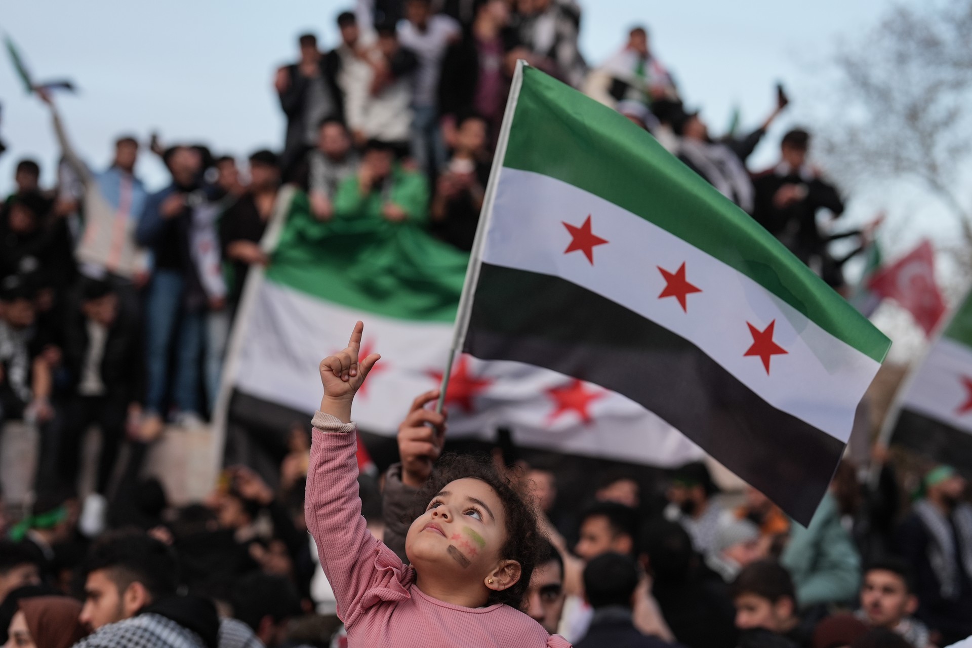 Syria's new flag has 3 stars now—Here's why