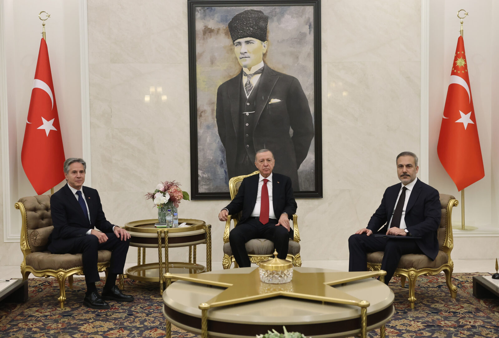 Erdogan vows 'preventive measures' against PKK/YPG terror group in Syria during talks with Blinken