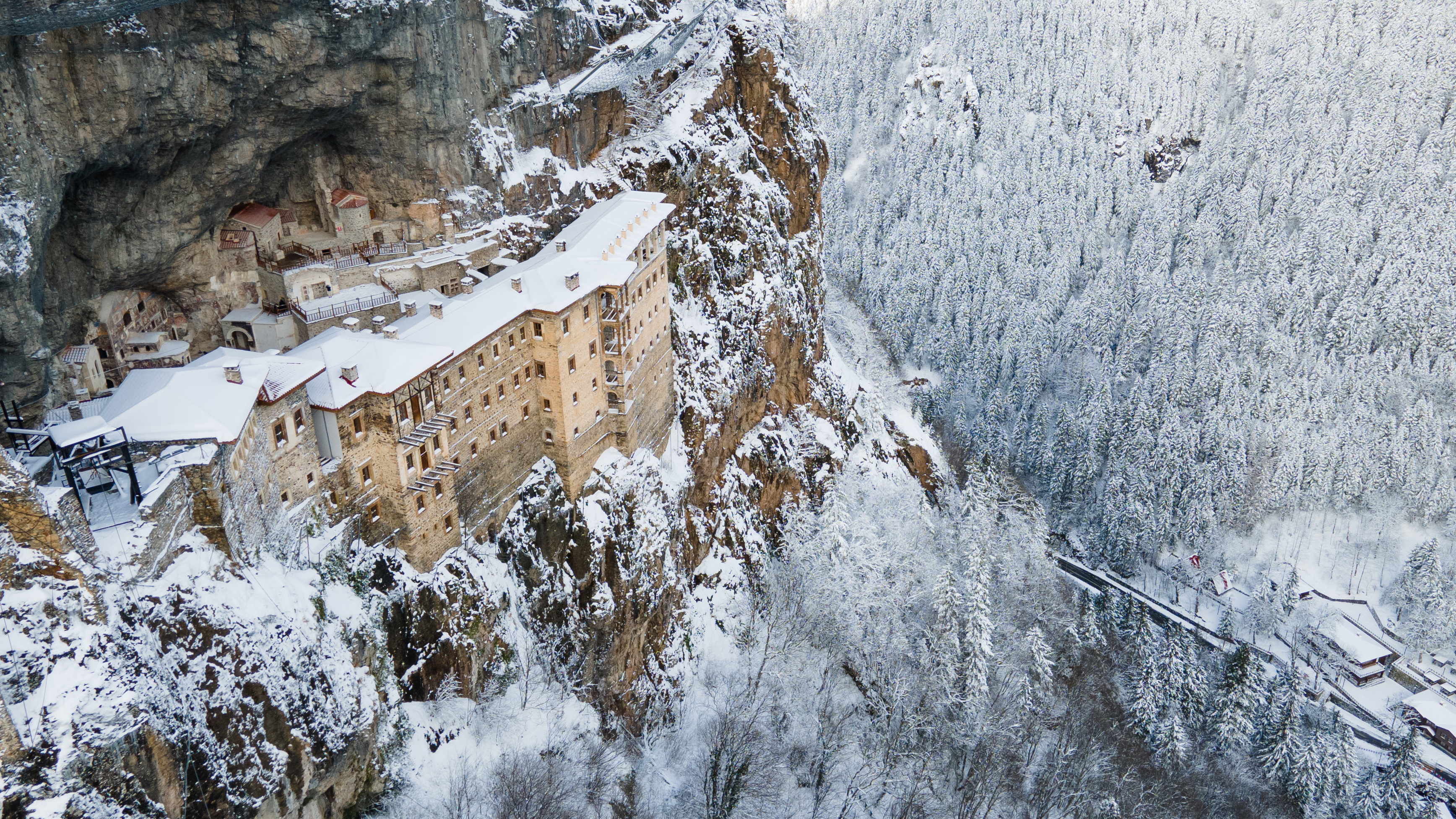 Türkiye’s Sumela Monastery transforms into winter wonderland
