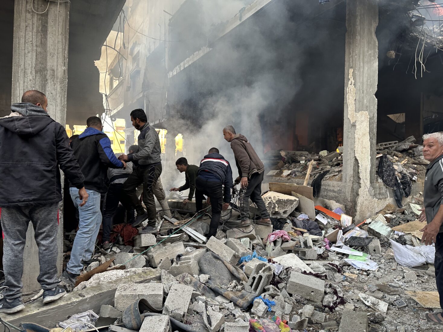 Israeli soldiers admit to targeting civilians in Gaza, labeling them as "terrorists"