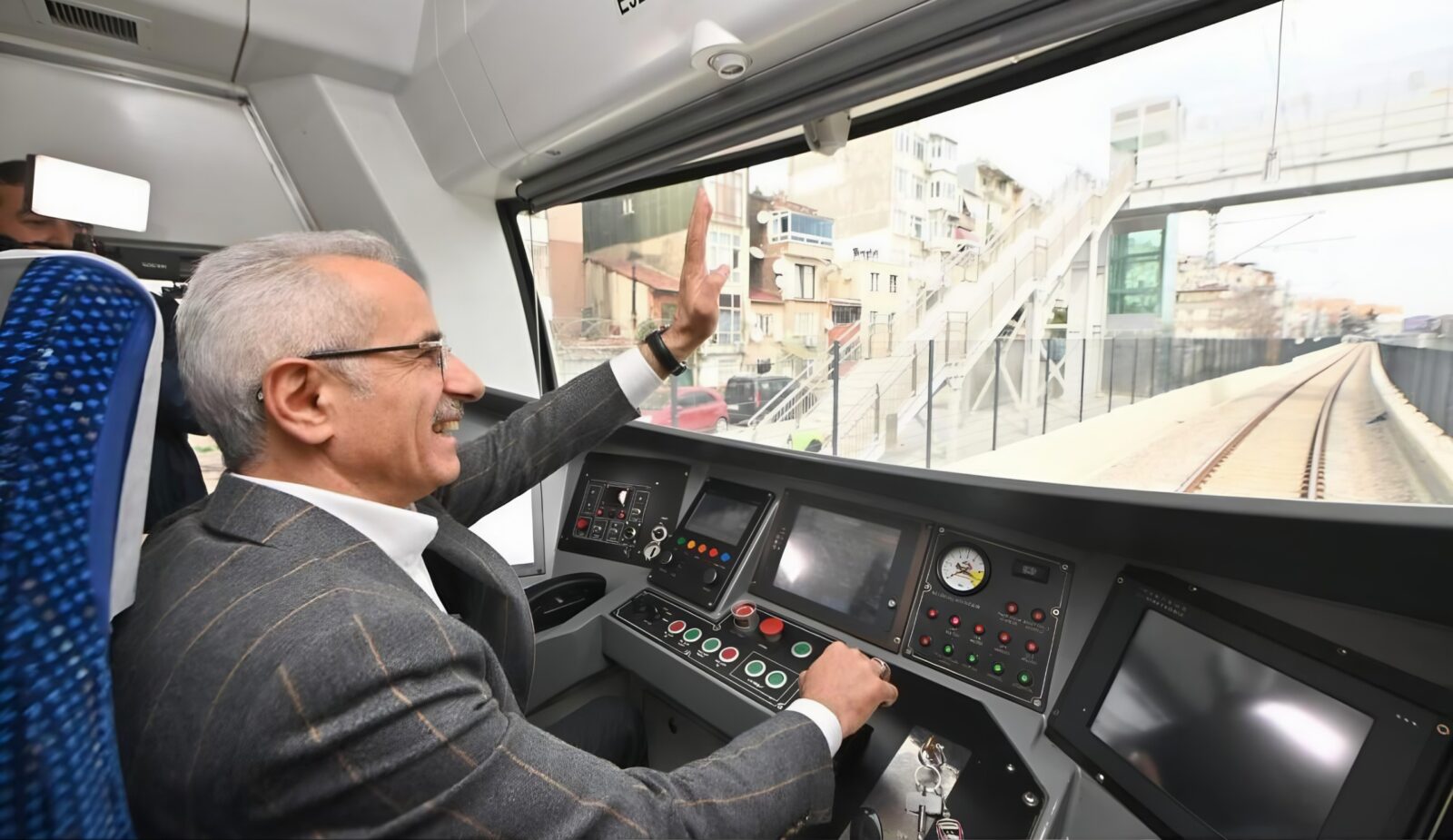 Istanbul’s Marmaray hits new daily record with 743,596 passengers