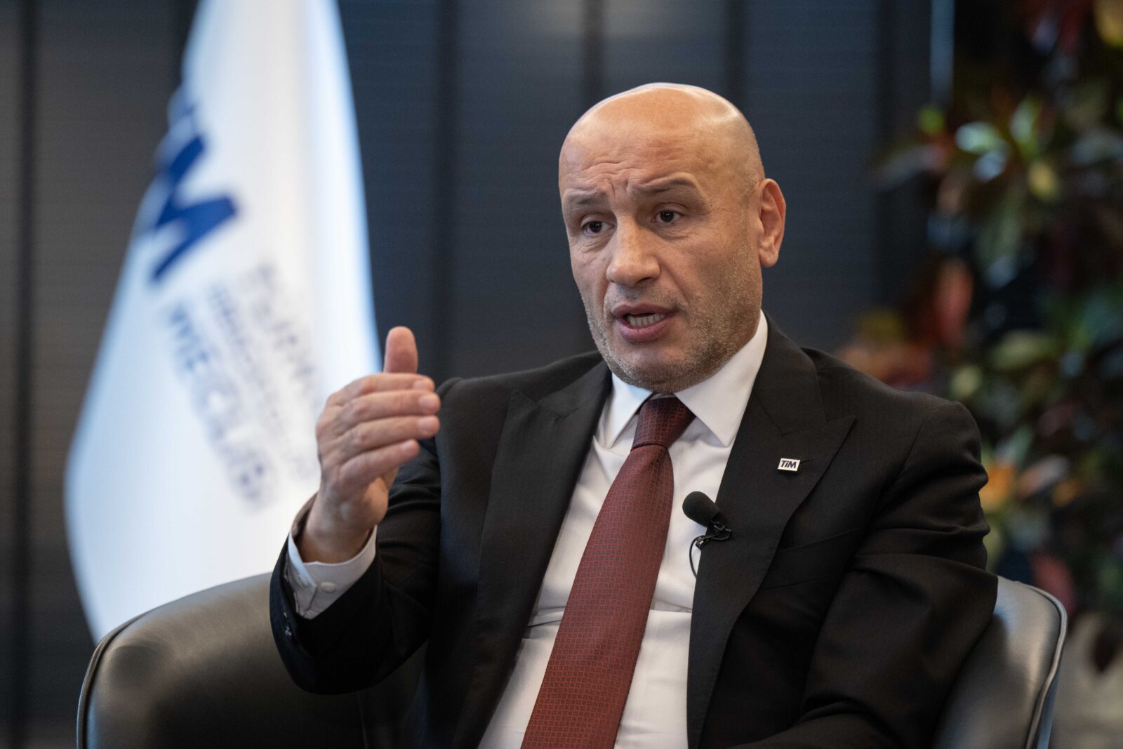 Türkiye Ihracatçilar Meclisi (TIM) Baskani Mustafa Gültepe AA muhabirine açiklamalarda bulundu. ( Cem Tekkesinoglu - Anadolu Ajansi )Türkiye Ihracatçilar Meclisi (TIM) Baskani Mustafa Gültepe AA muhabirine açiklamalarda bulundu. ( Cem Tekkesinoglu - Anadolu Ajansi )Türkiye Ihracatçilar Meclisi (TIM) Baskani Mustafa Gültepe AA muhabirine açiklamalarda bulundu. ( Cem Tekkesinoglu - Anadolu Ajansi )Mustafa Gultepe, President of the Turkish Exporters Assembly (TIM), interviews an Anadolu Agency (AA) correspondent in Istanbul, Türkiye, on Dec. 29, 2024. (AA Photo)