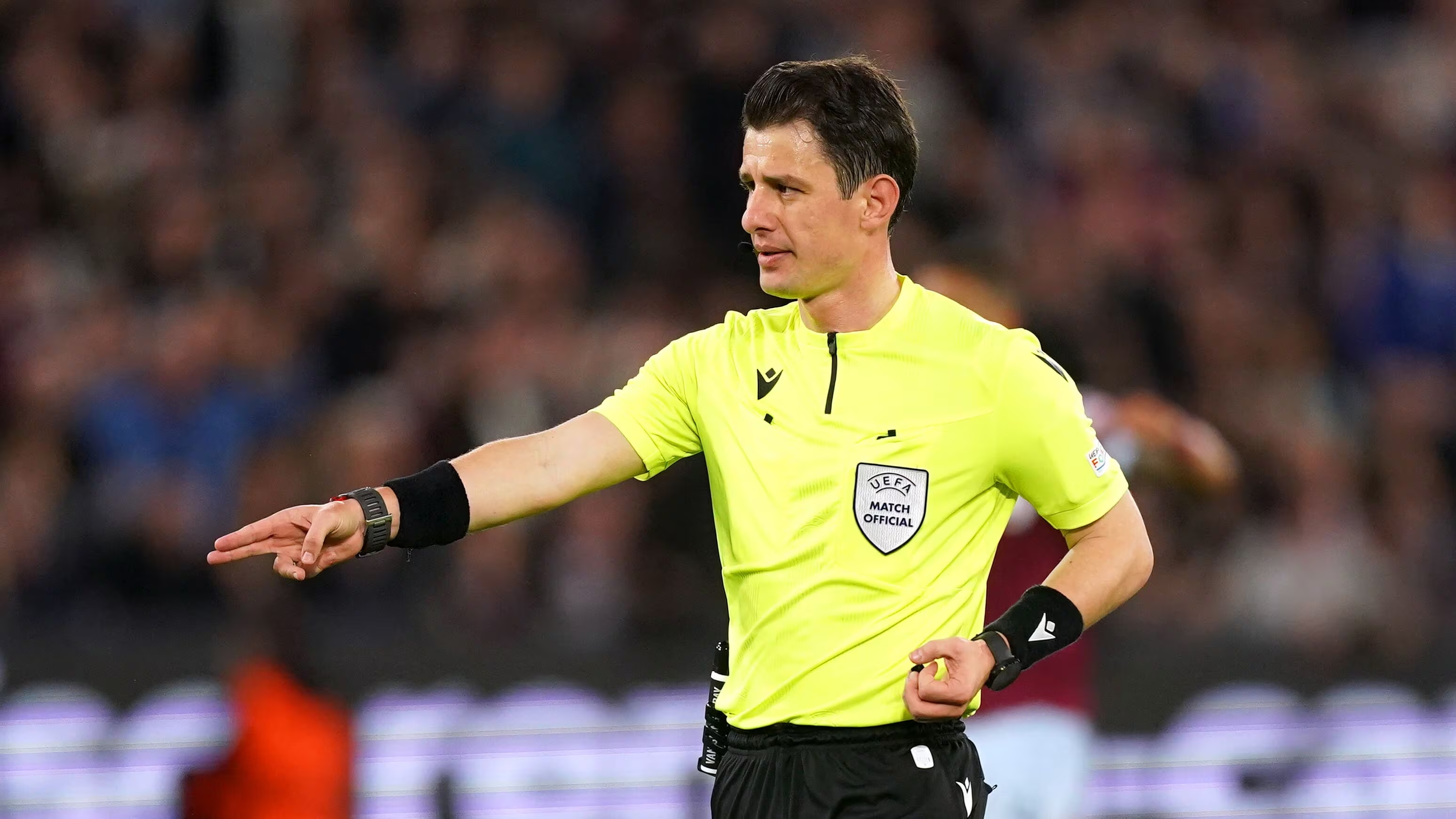 Saudi Arabia bans Turkish referee Meler after controversial match