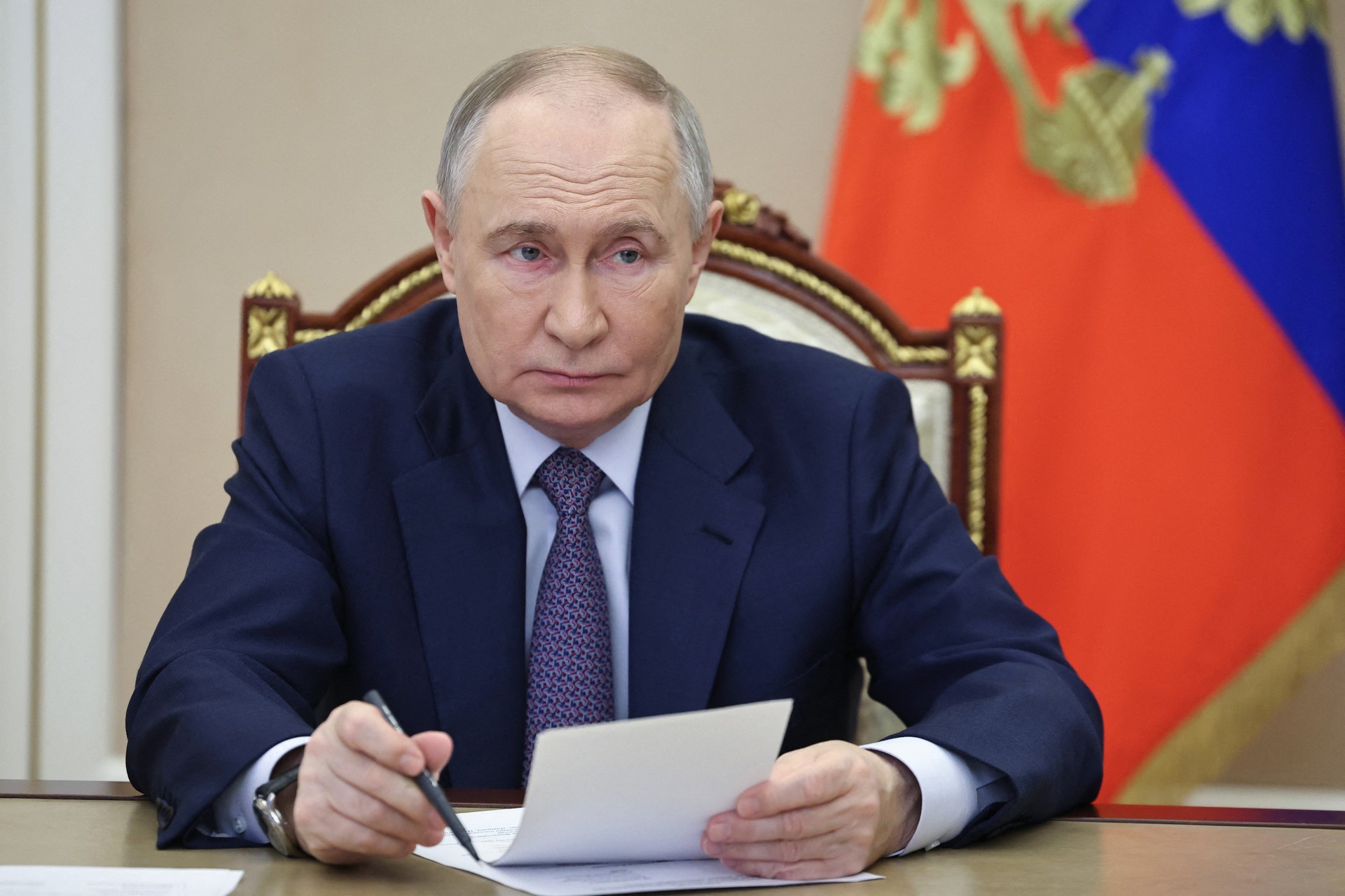 Putin appoints trustee to Anadolu Efes' Russian partnership via presidential decree