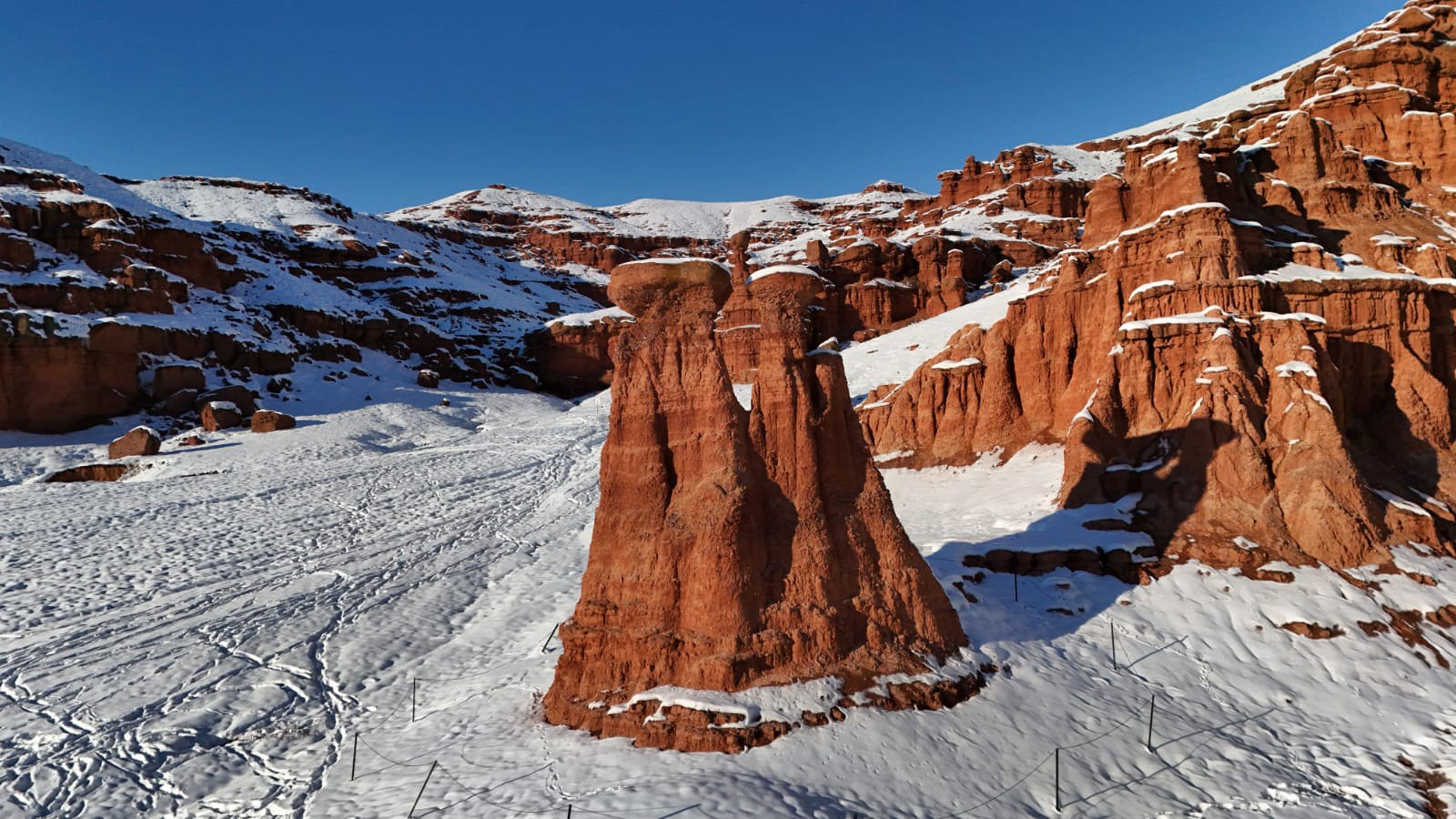 Colorado of Türkiye: Stunning winter beauty of Narman fairy chimneys