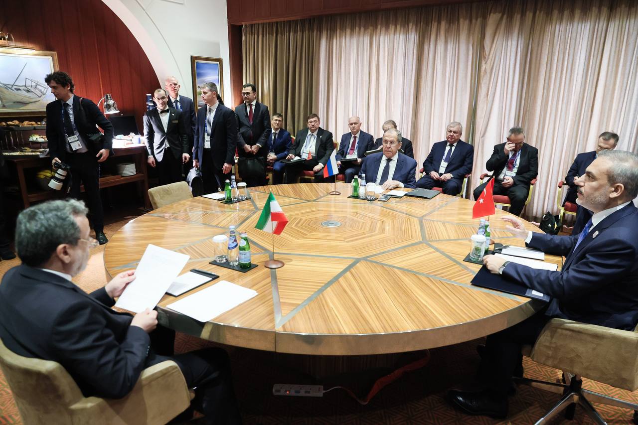 Turkish, Iranian and Russian FMs meet in Doha for Astana Format talks