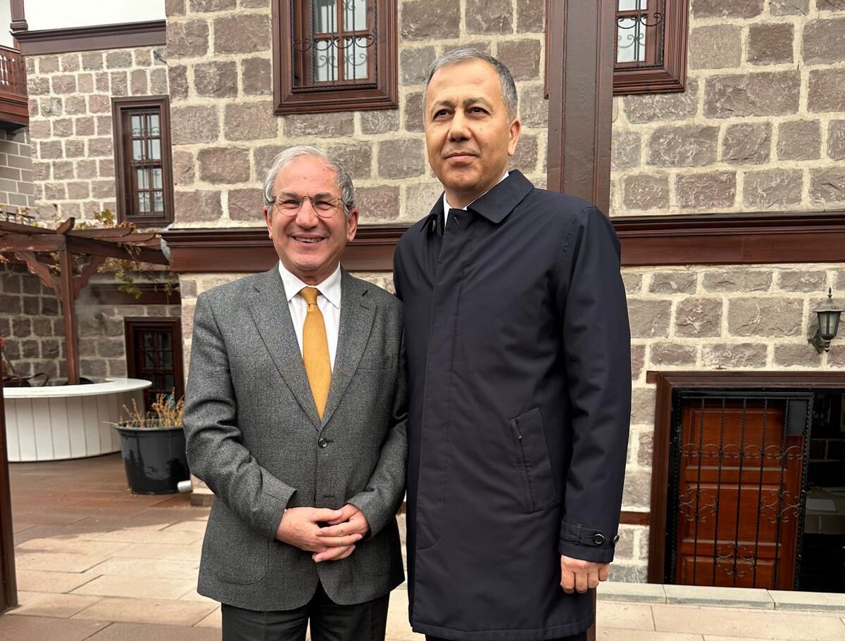 Akif Bulbul, Ankara Representative of Türkiye Daily (L), Interior Minister Ali Yerlikaya (R), Hamamonu, Ankara, Türkiye (Türkiye Daily)