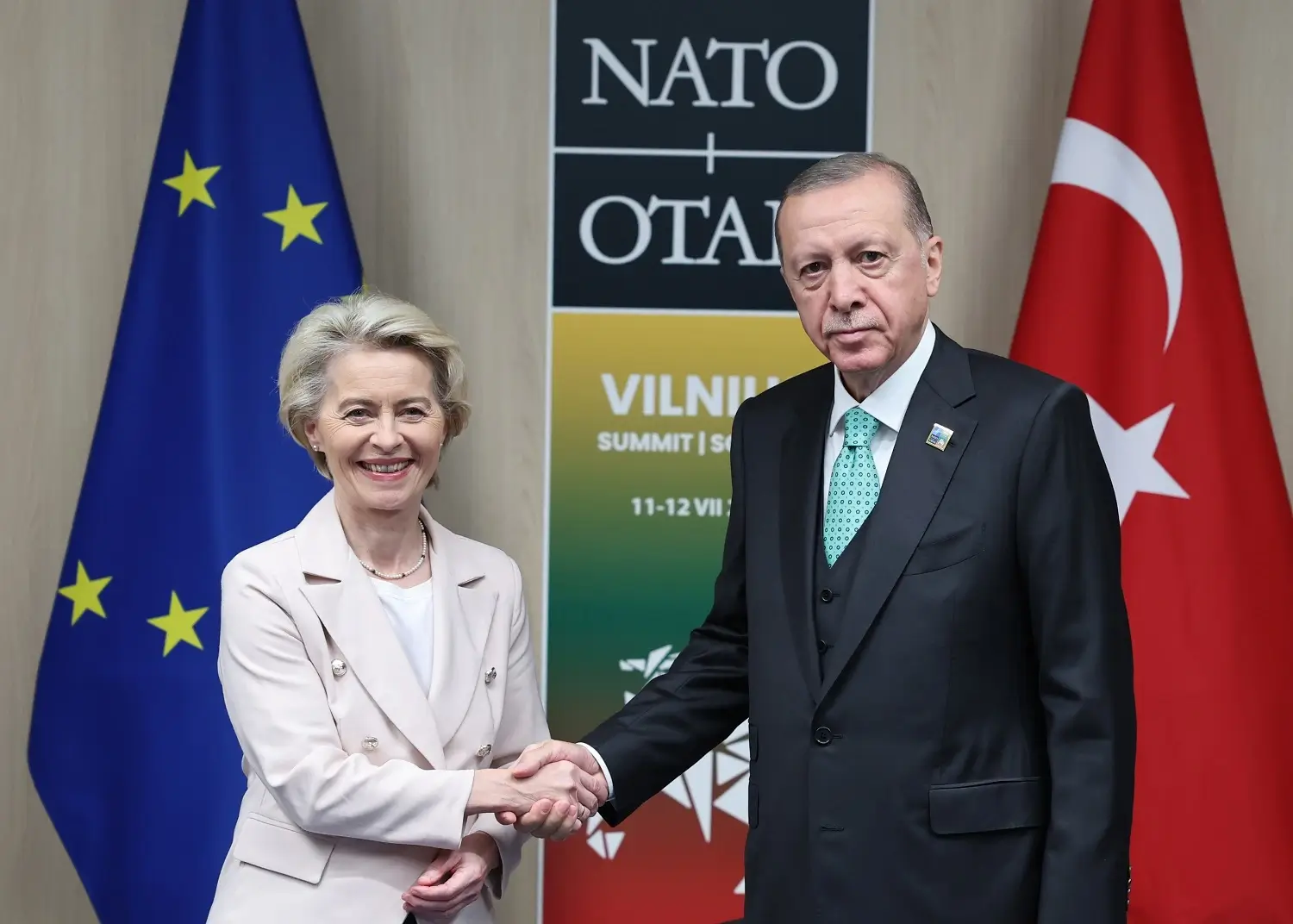 EU launches 'air bridge' to deliver aid to Syria via Türkiye