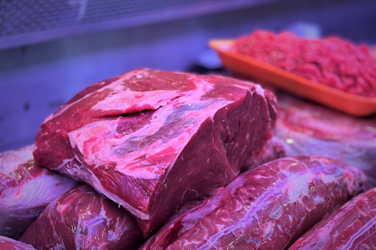 Turkish supermarkets to hold meat prices steady by end of Ramadan