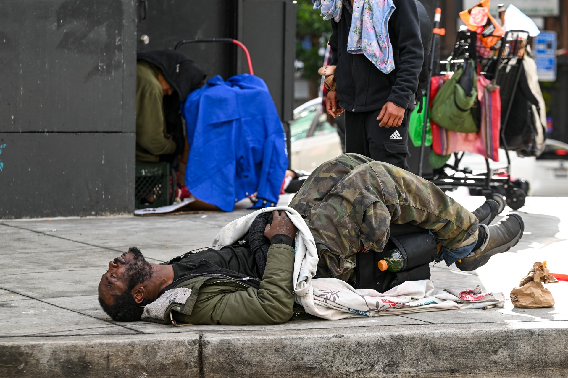 US homelessness reaches new heights: Factors behind 18% increase in 2024