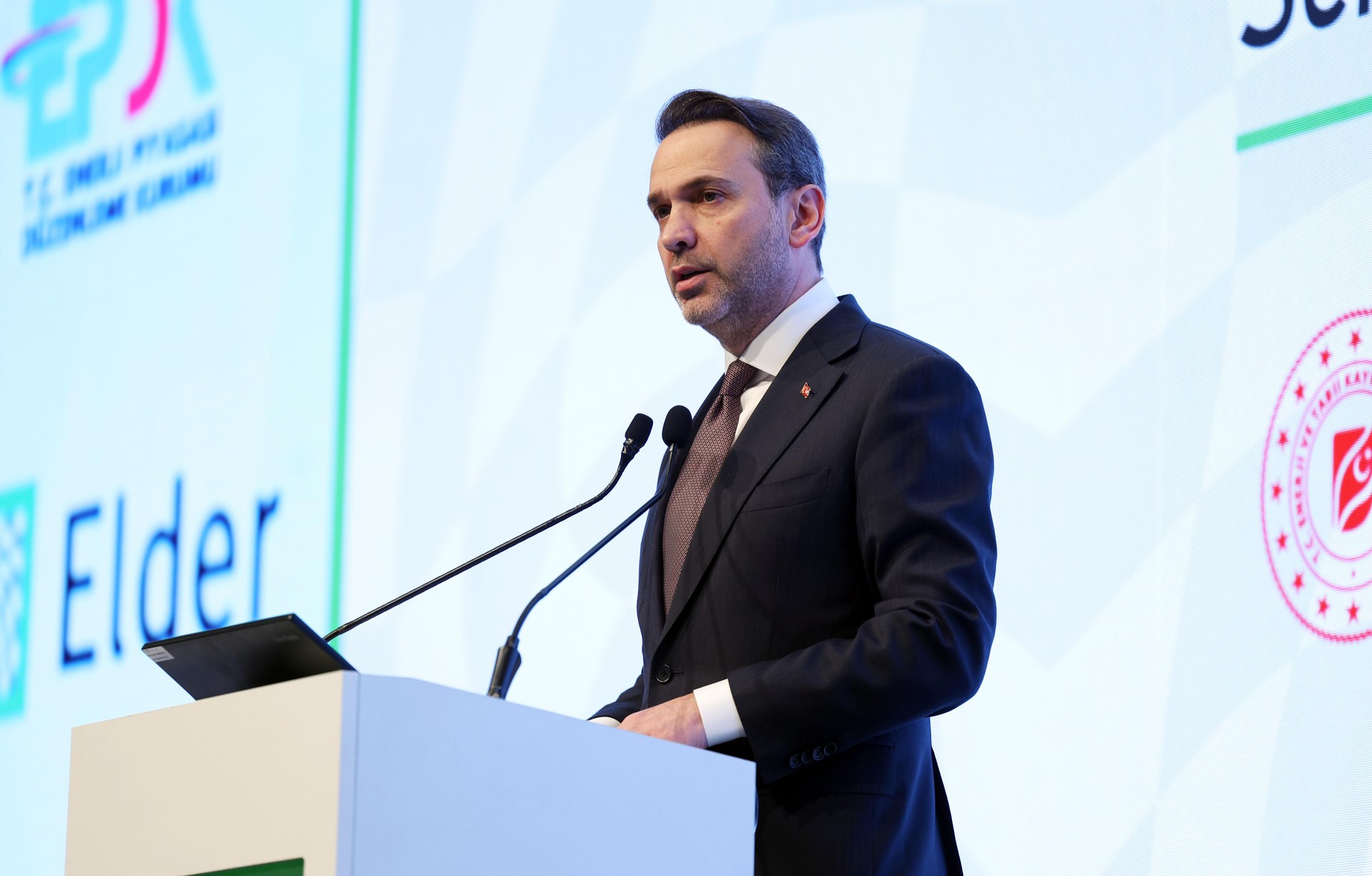 Black Sea gas to reach 9.5 million cubic meters, says energy minister