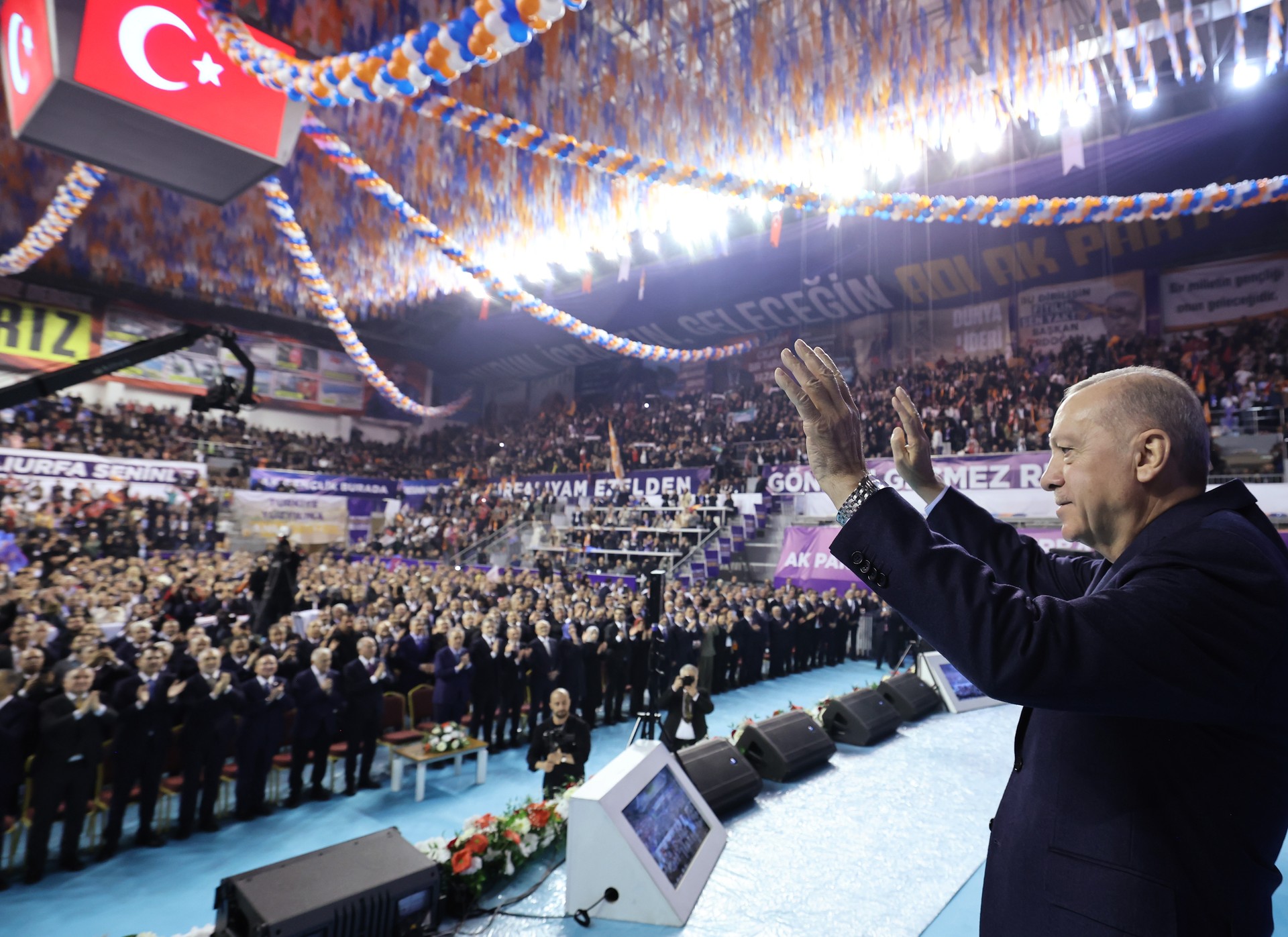 AK Party prepares for congress, no early elections: Senior member