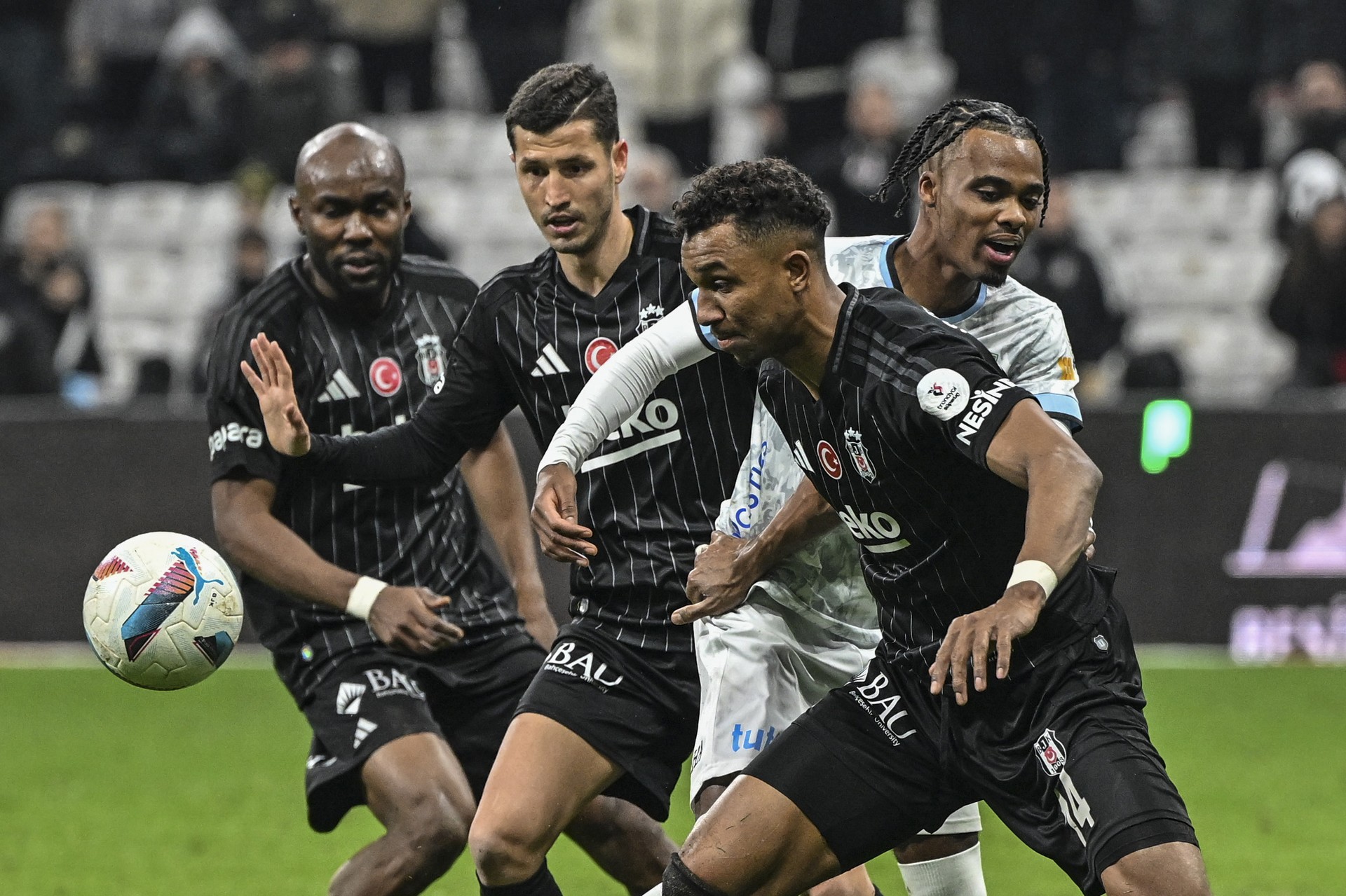 Besiktas edges past Sipay Bodrum FK in controversial 2-1 Super Lig clash