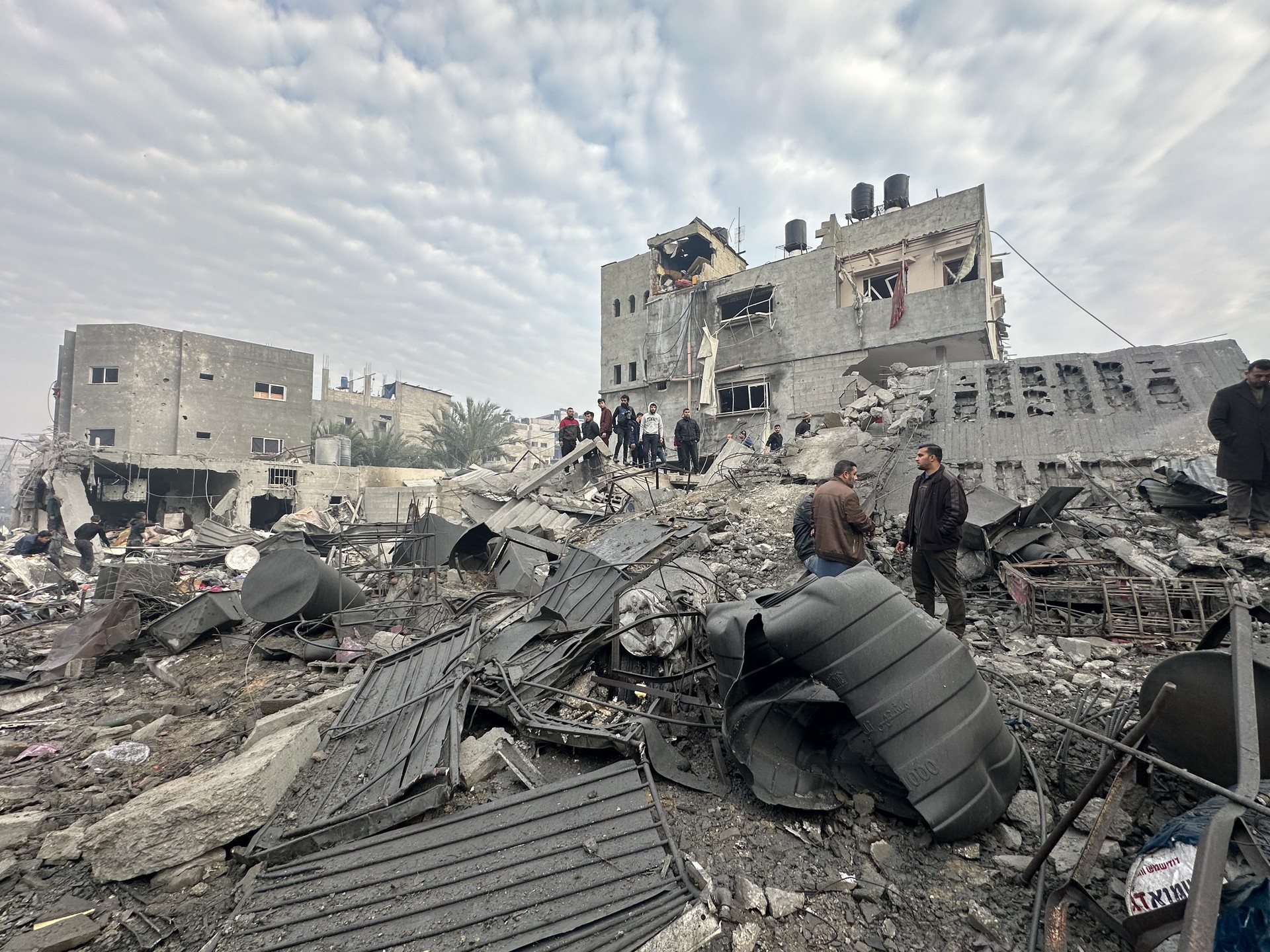 Israel continues airstrikes despite ceasefire, hostage release agreement for Gaza