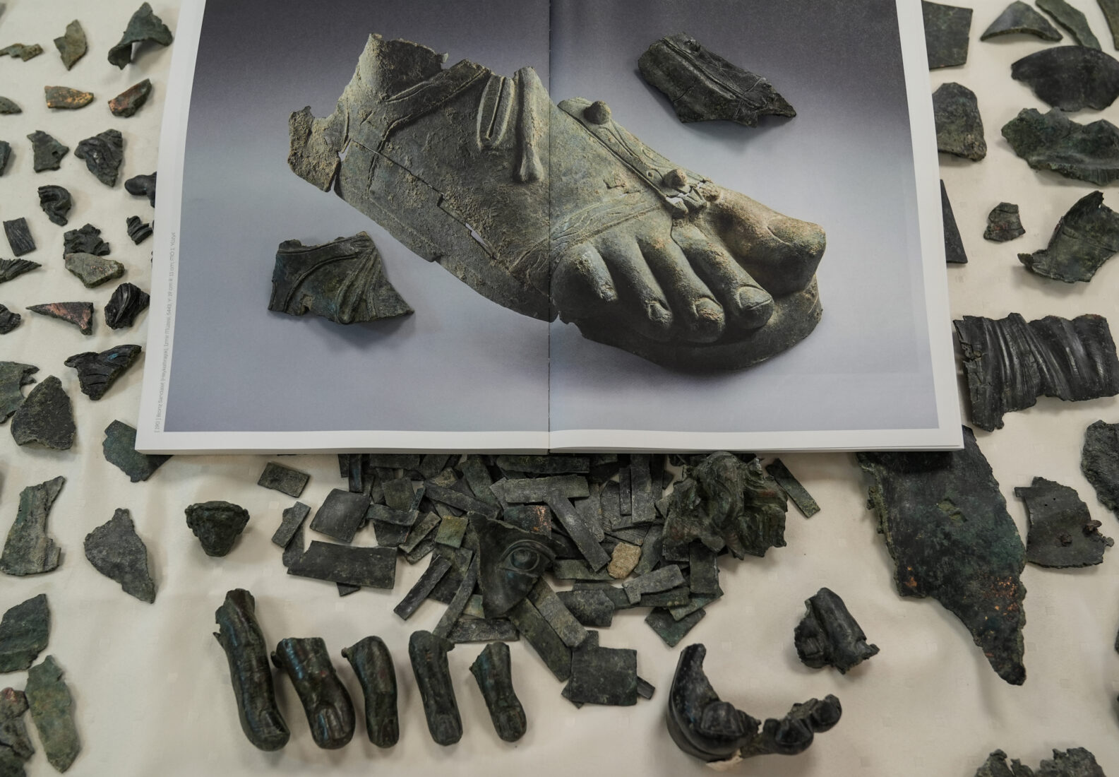 A view of statue fragments which are found during the excavation at the ancient city of Metropolis, which was used as a “junkyard,” in Izmir, Türkiye, Jan. 9, 2025. (AA Photo)