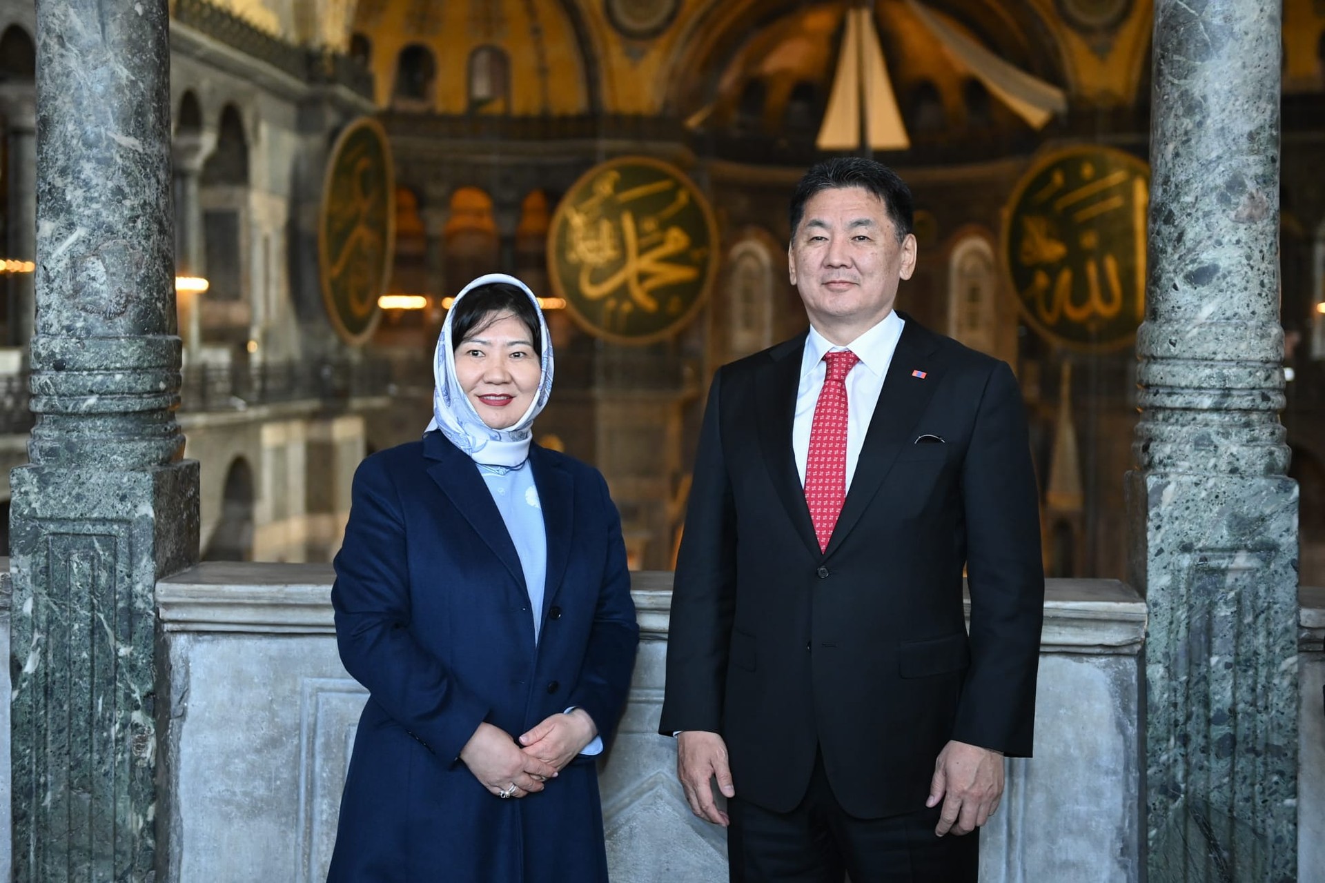 Mongolian President Ukhnaa visits Topkapi Palace, Hagia Sophia