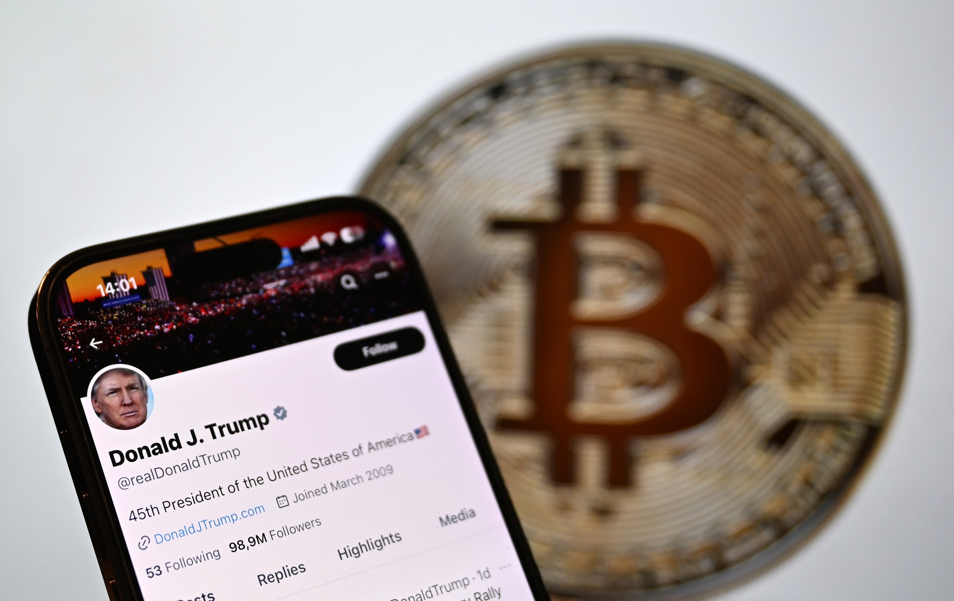 White House to host first cryptocurrency summit: A spark for another Bitcoin rally?