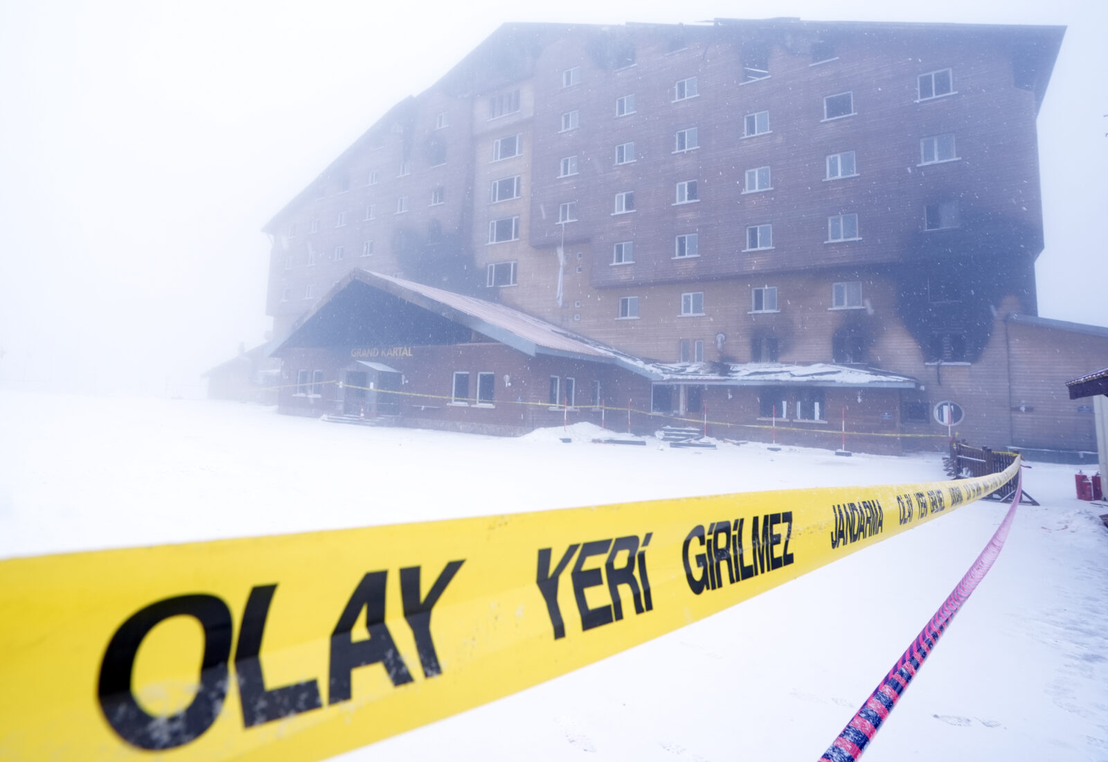 A view from the Grand Kartal Hotel, sealed after the gendarmerie took security measures and drew a security tape around it in Bolu's Kartalkaya Ski Resort, Türkiye on Jan. 23, 2025. (AA Photo)