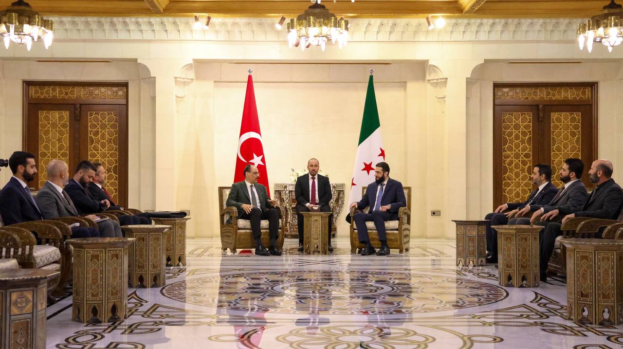 Syria’s new administration leader receives Turkish delegation headed by intel chief