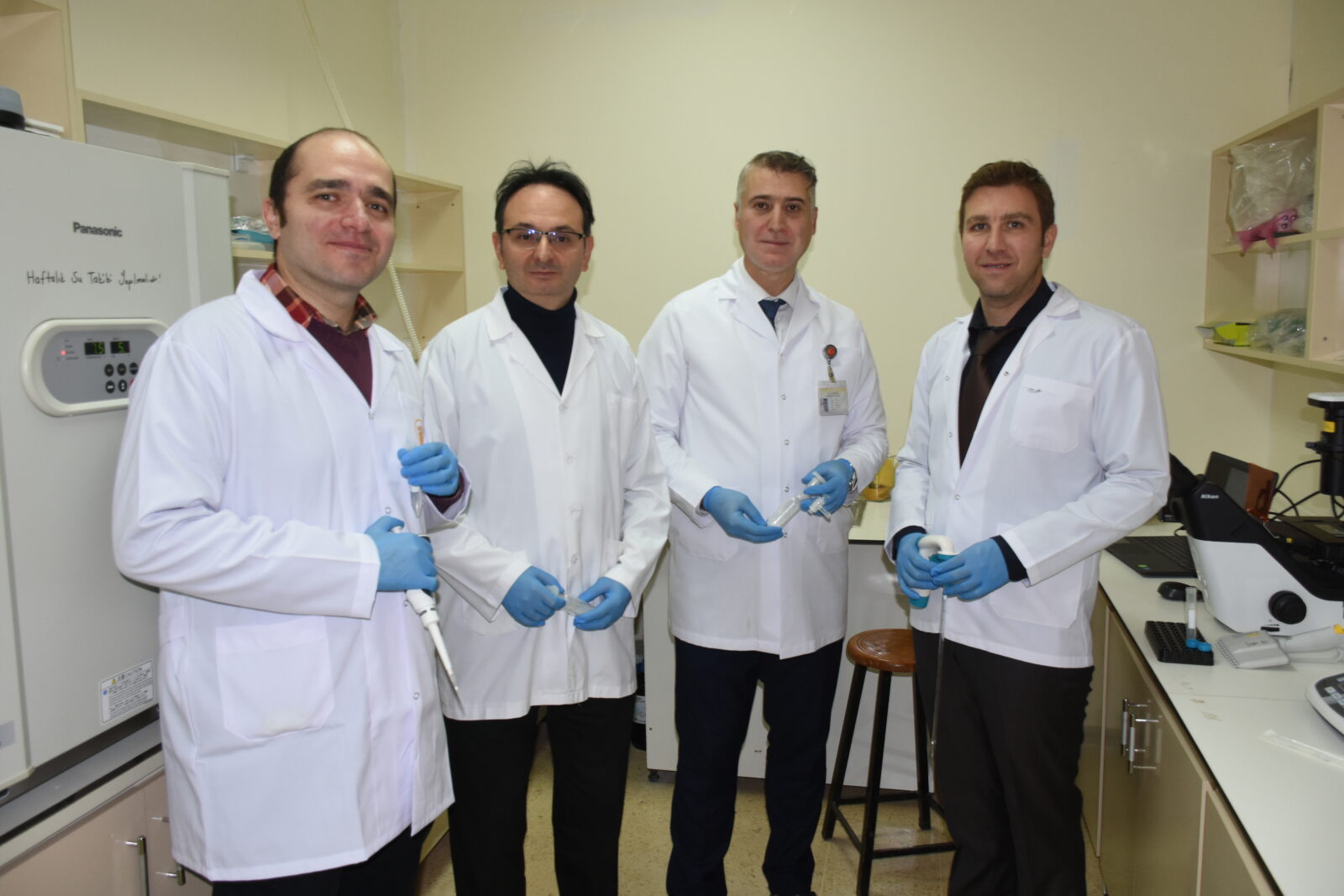 Six scientists from two universities in Malatya are developing a new treatment method to prevent lung membrane inflammations and fluid buildup in the lungs, Jan. 27, 2025. (AA Photo)