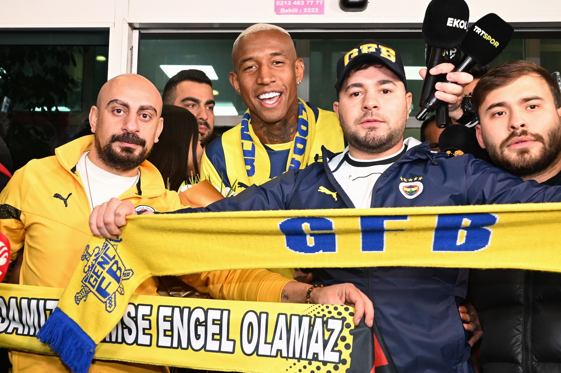 Fenerbahce’s new star Anderson Talisca arrives in Istanbul