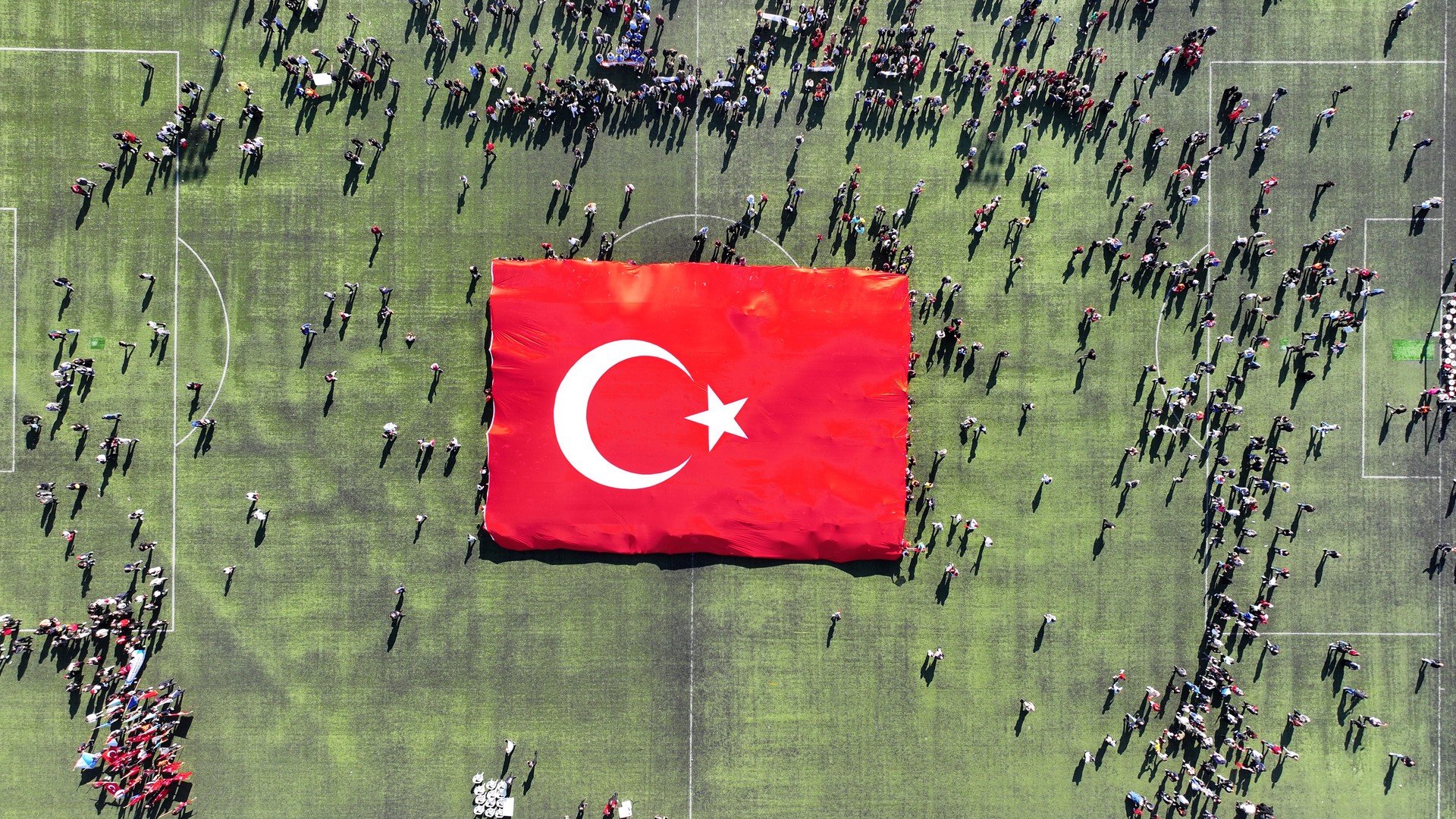 Why Turkish flag holds deep significance for Turks?