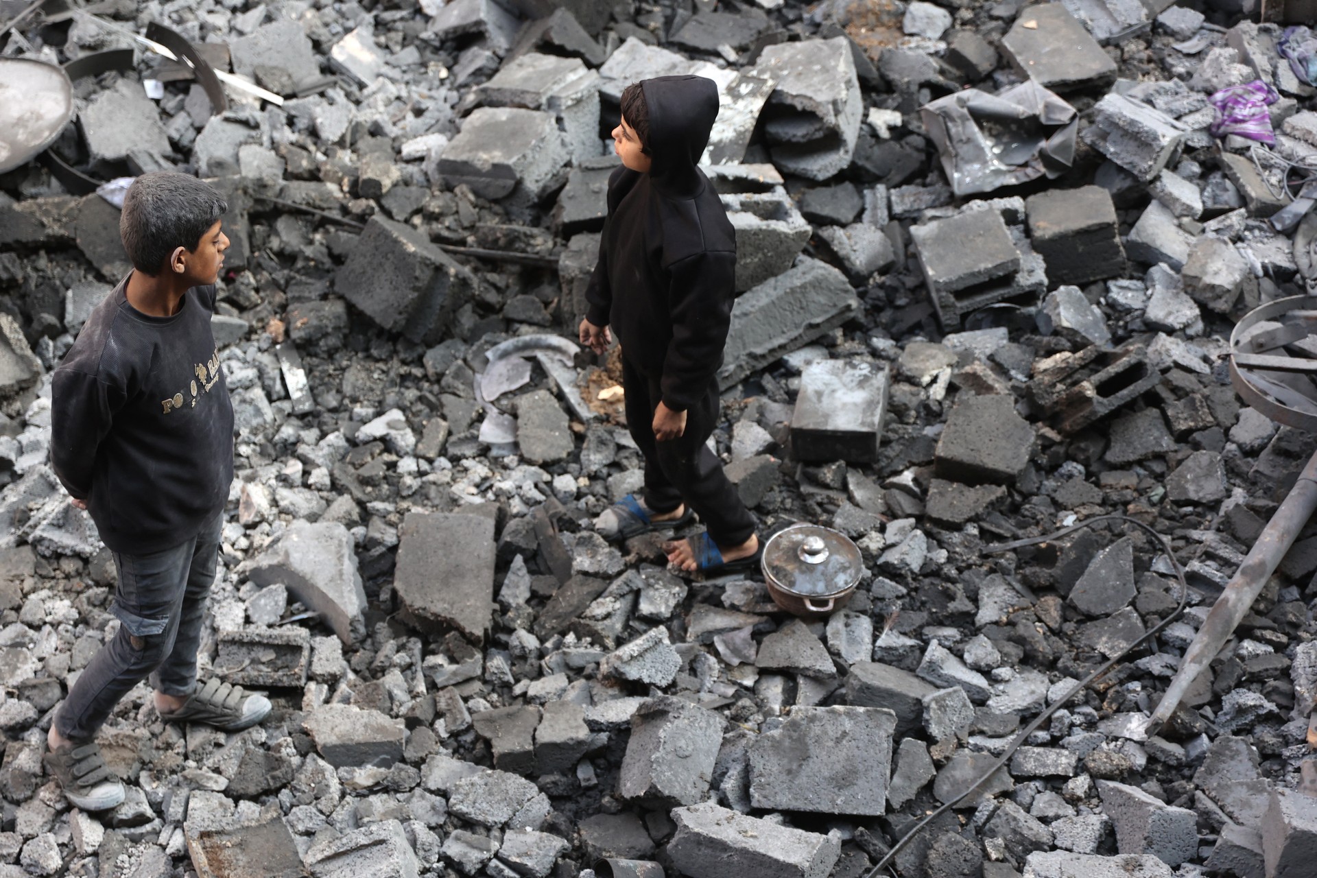 Israeli airstrikes on Gaza kill 9, including children, in early New Year's Day attacks