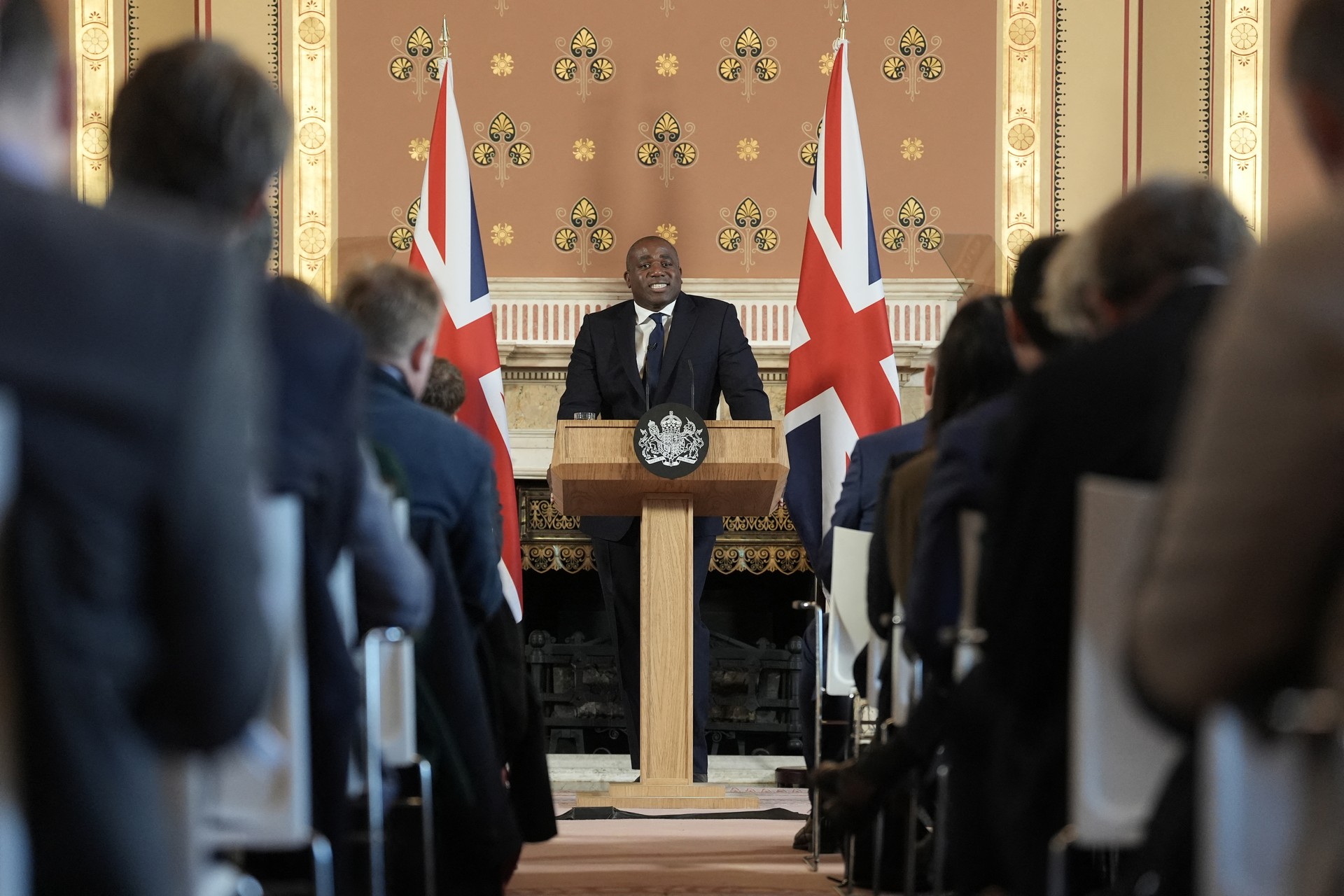UK Foreign Secretary calls for international support for Syria's democratic transition