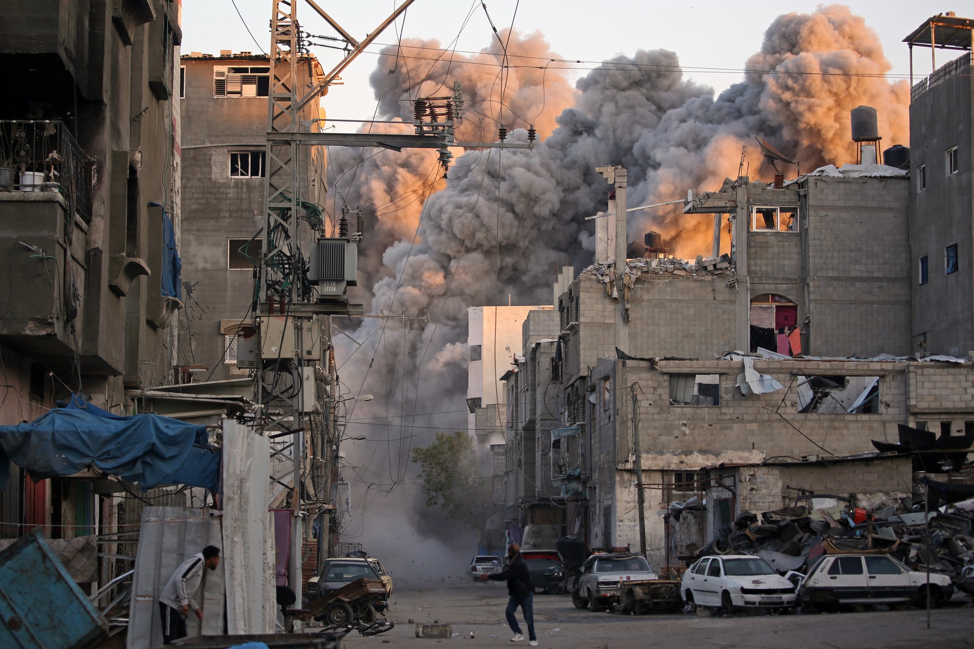 Gaza cease-fire negotiations in final stages, agreement 'imminent': Qatar FM