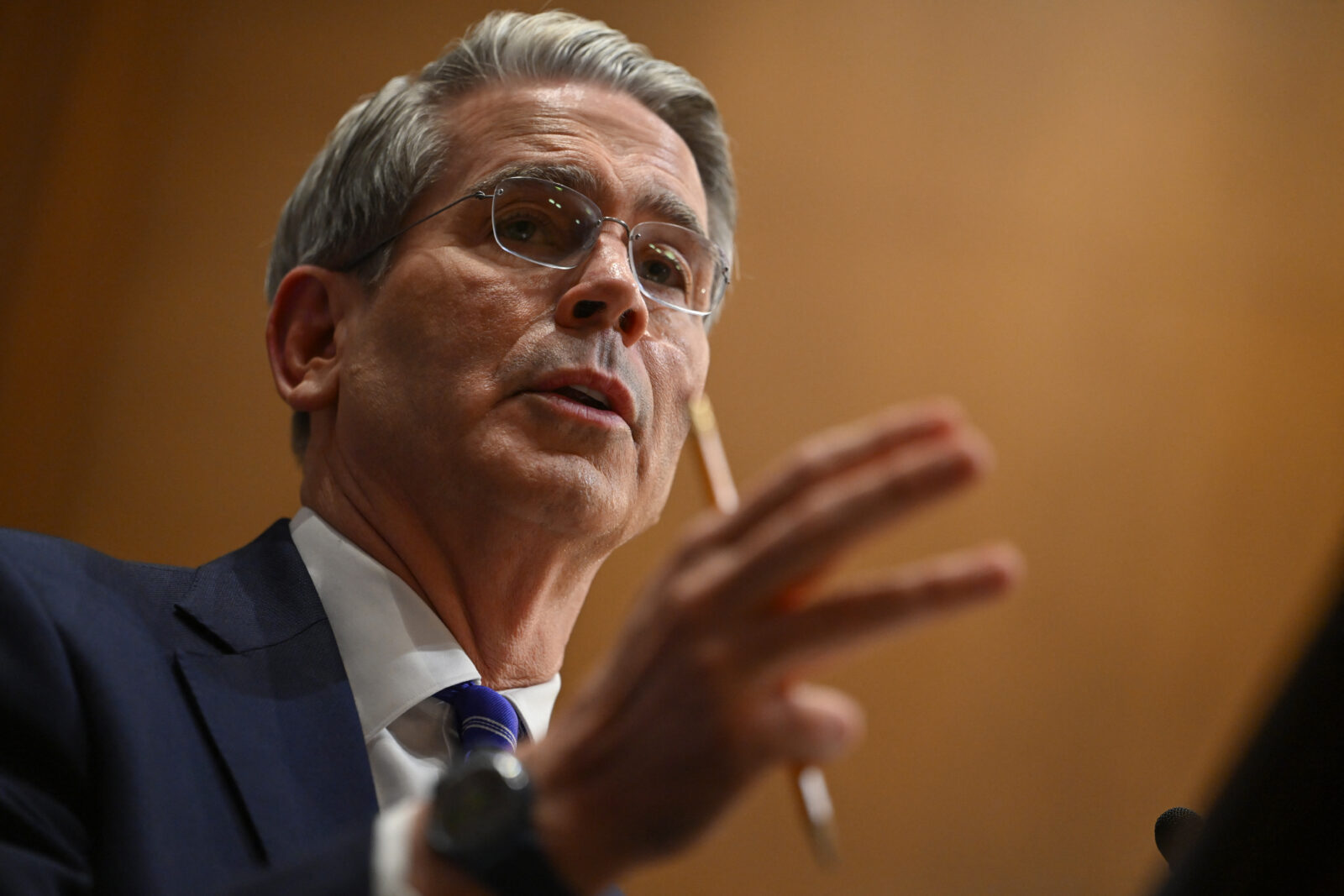 U.S. investor and hedge fund manager Scott Bessent testifies before the Senate Finance Committee on his nomination to be Secretary of the Treasury, on Capitol Hill in Washington, D.C., on Jan. 16, 2025. (AFP Photo)