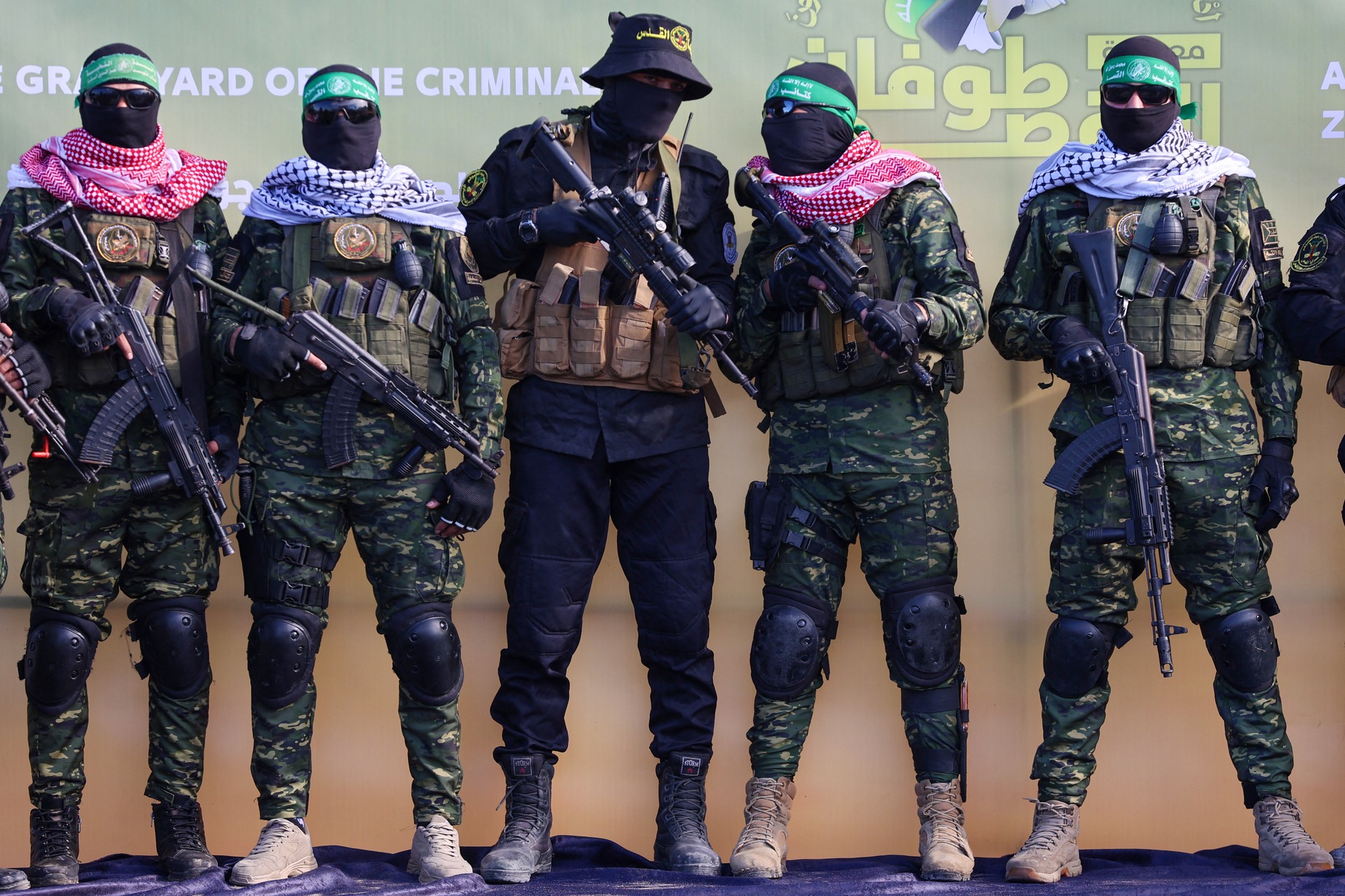 Hamas delegation heads to Cairo for cease-fire negotiations