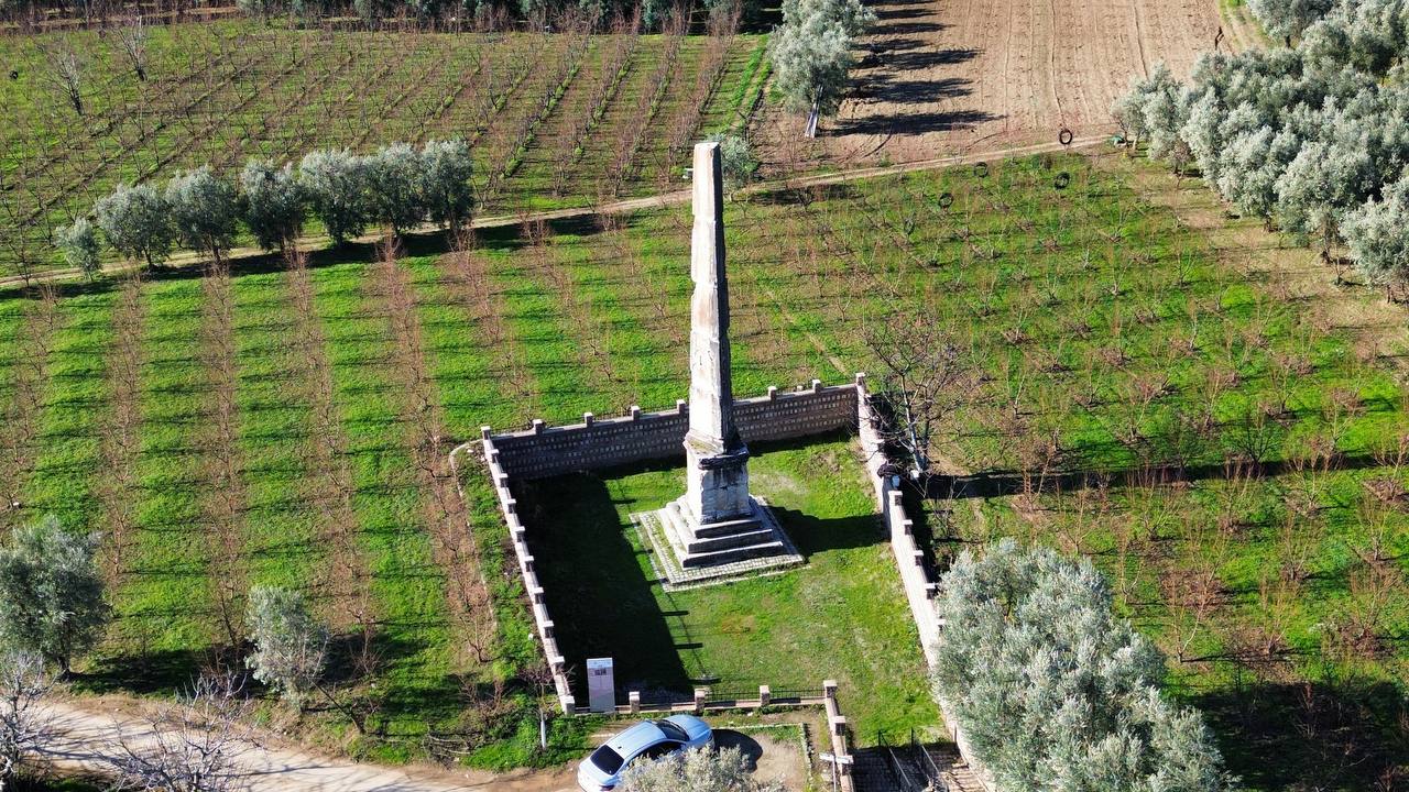 2,000-year-old obelisk in Iznik’s peach orchard attracts tourists