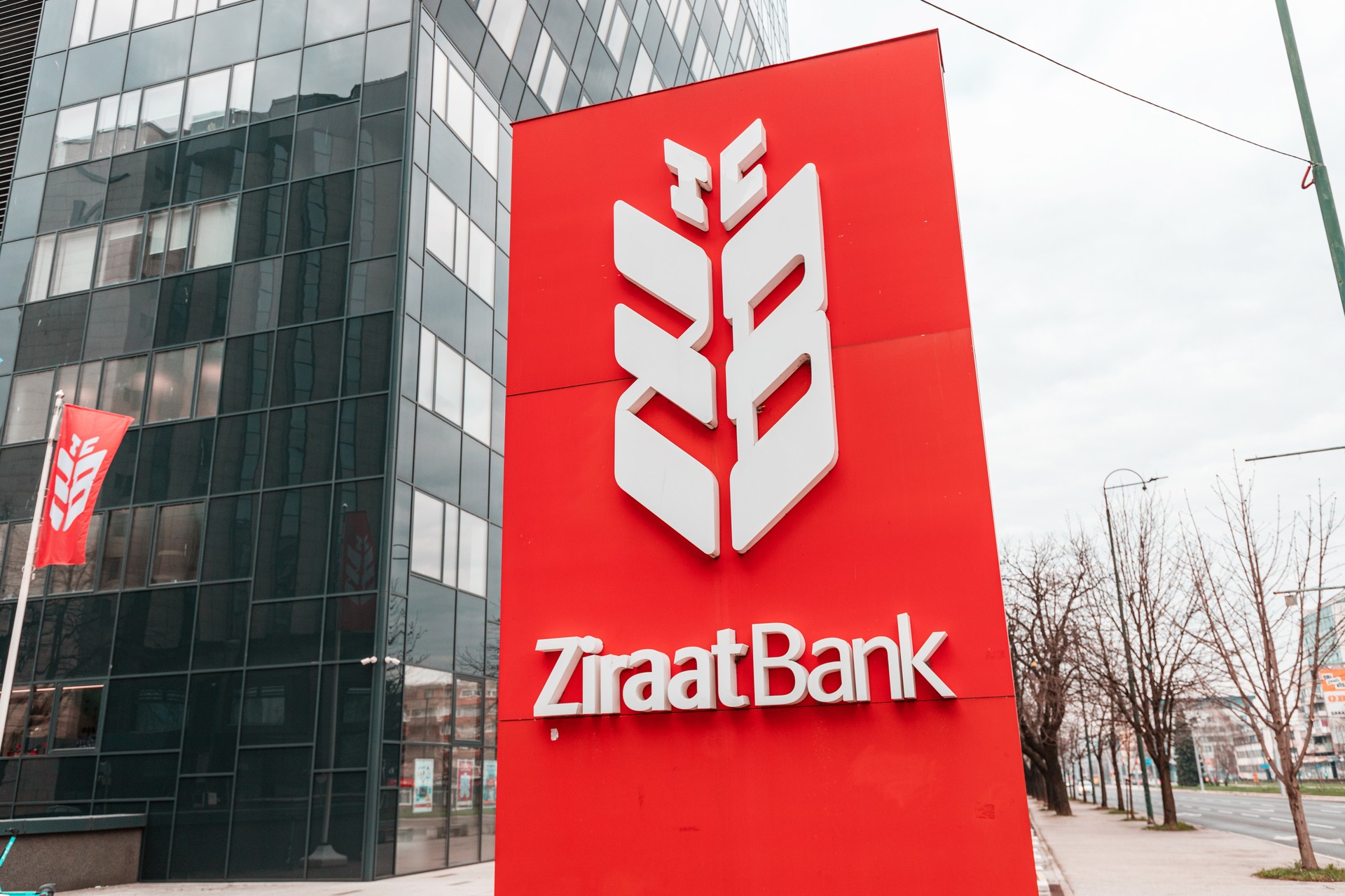 Türkiye's largest state lender Ziraat secures record $1.75B syndicated loan Image