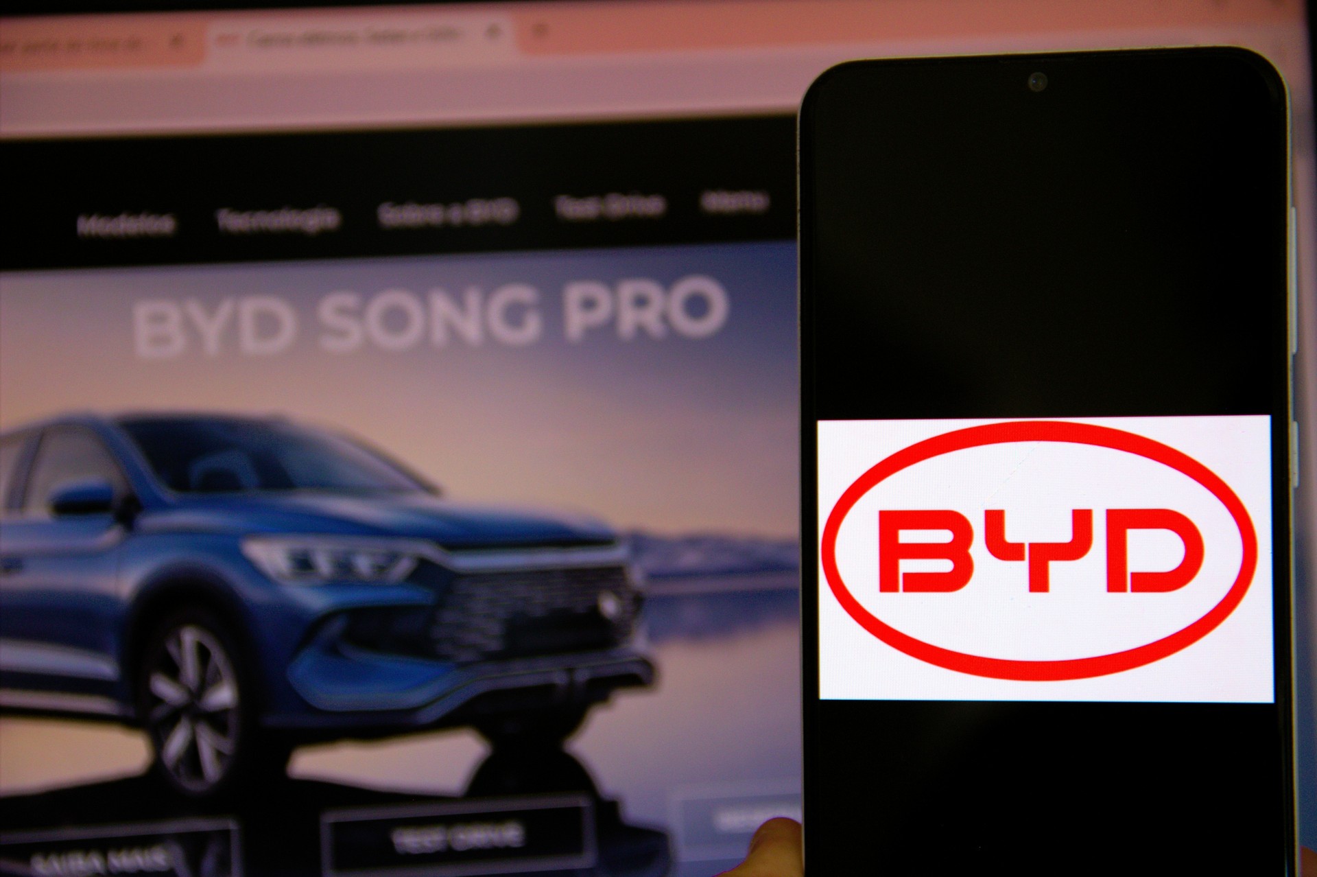 BYD Türkiye CEO's remarks on custom tariffs spark debate over pricing strategy
