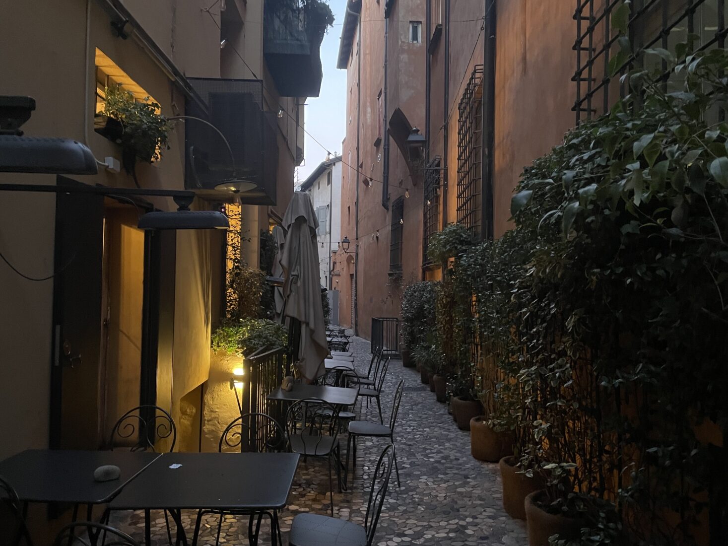 How Türkiye's Trabzon influenced Bologna’s unique street Vicolo Trebisonda's name