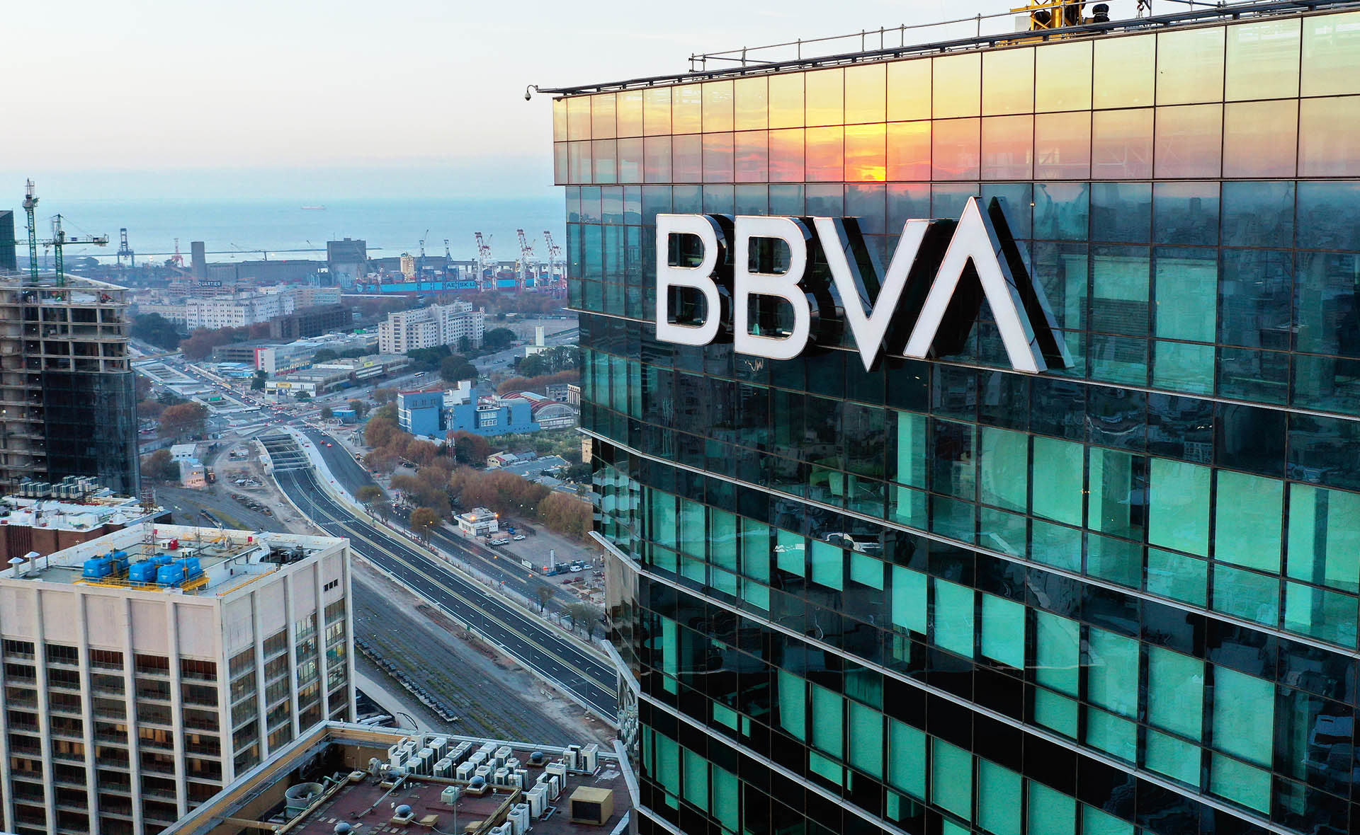 Turkish economy outpaces expectations, yet trade wars threaten recovery in 2025: BBVA