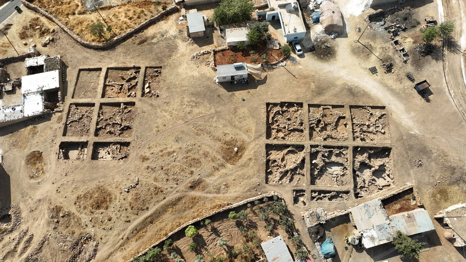 The structures at Sayburc, Sanliurfa, Türkiye. (Photo via Stone Mounds Project)