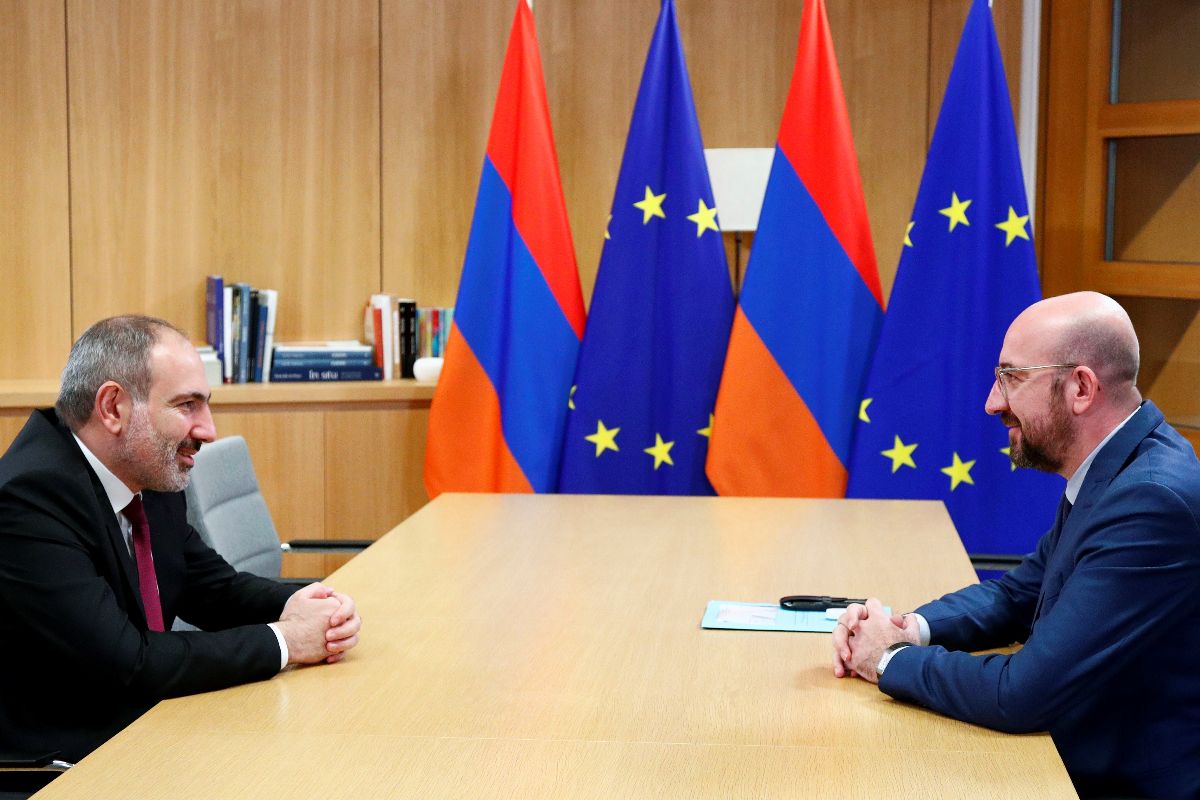 Armenian president approves EU pathway, Pashinyan stresses referendum needed