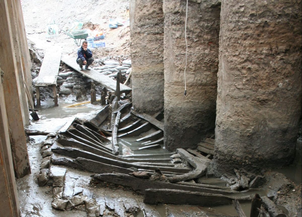 The keel of a shipwreck uncovered during the Yenikapi metro construction, Istanbul, Türkiye. (Photo via Yenikapi Excavations)
